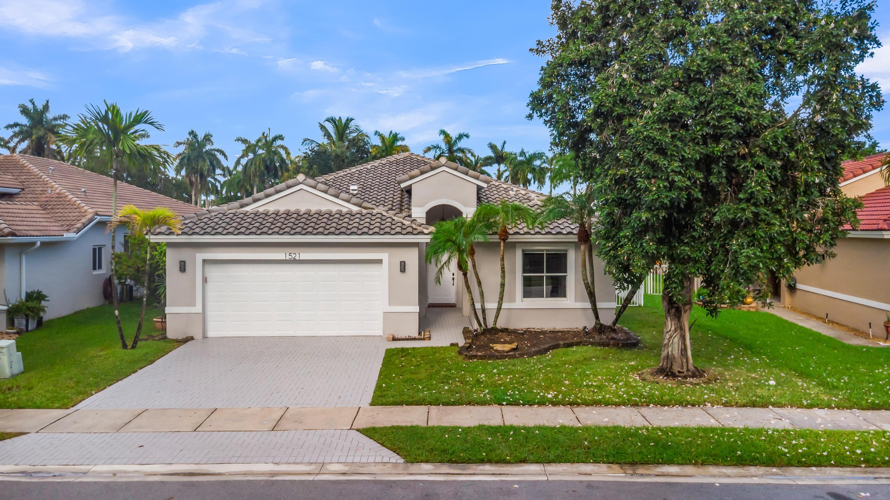 1521 SW 186th Avenue, Pembroke Pines, FL 33029, Pembroke Pines - Photo 5