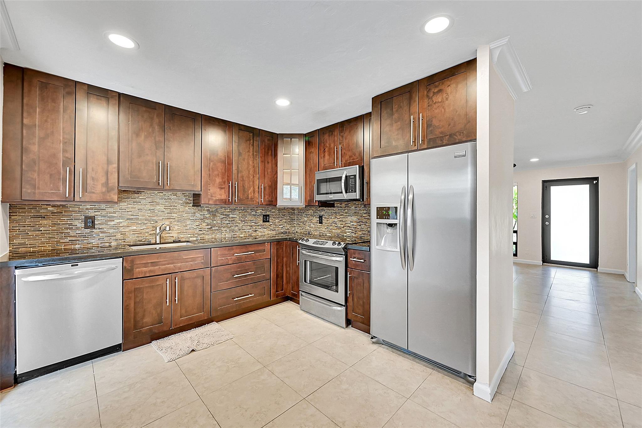 2200 NE 54TH Street, Fort Lauderdale, FL 33308, Fort Lauderdale - Photo 2