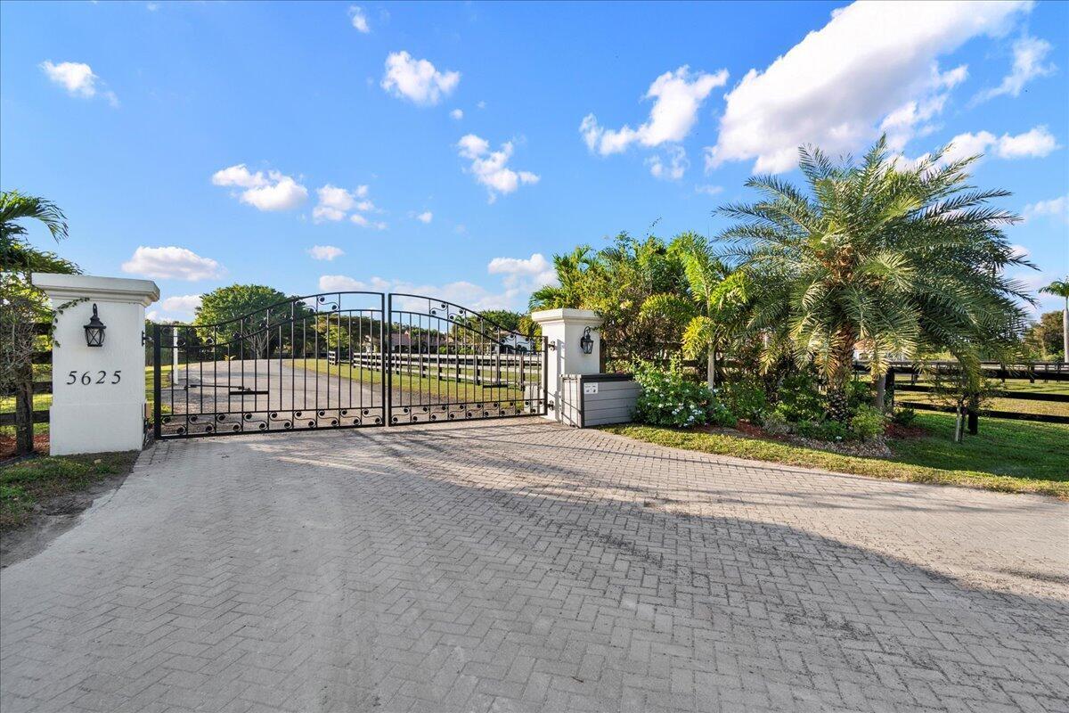 5625 140th Avenue S, Wellington, FL 33449, Wellington - Photo 2