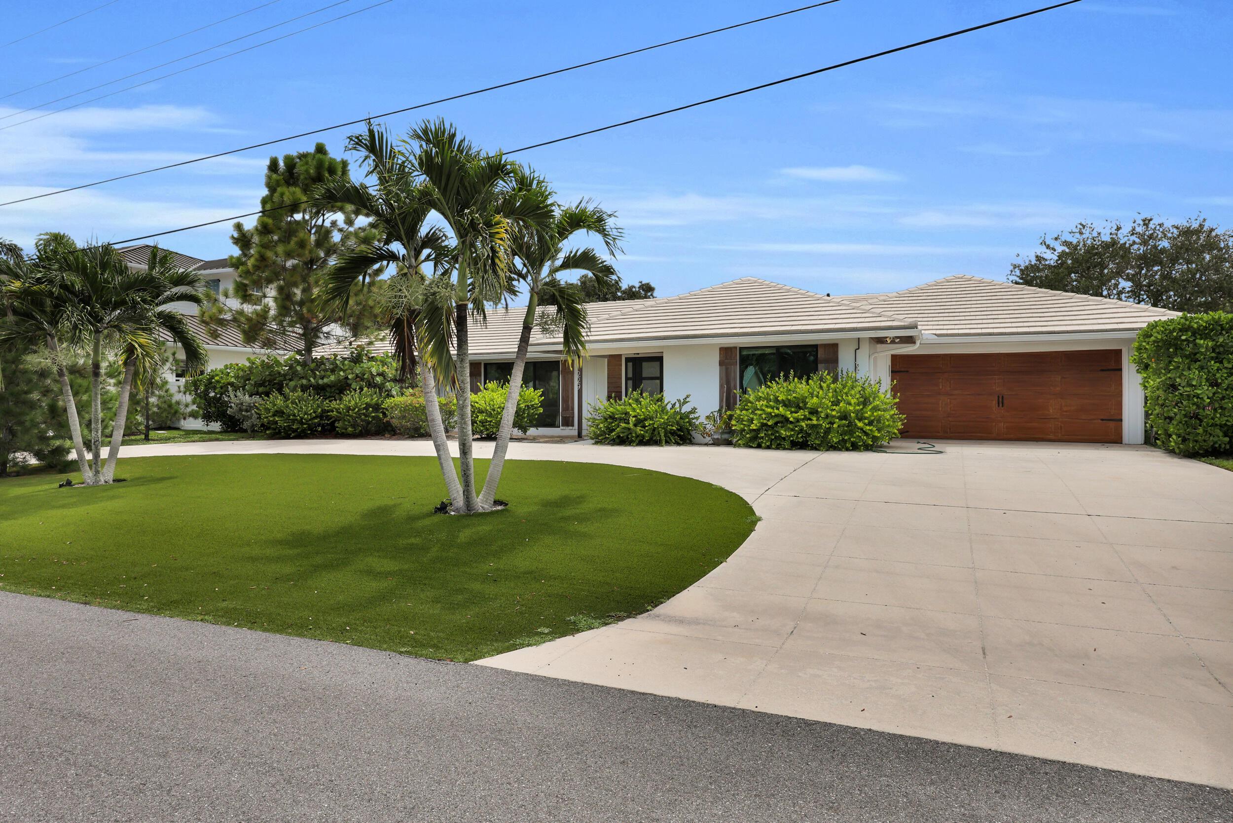 229 Fairway W, Tequesta, FL 33469, Tequesta