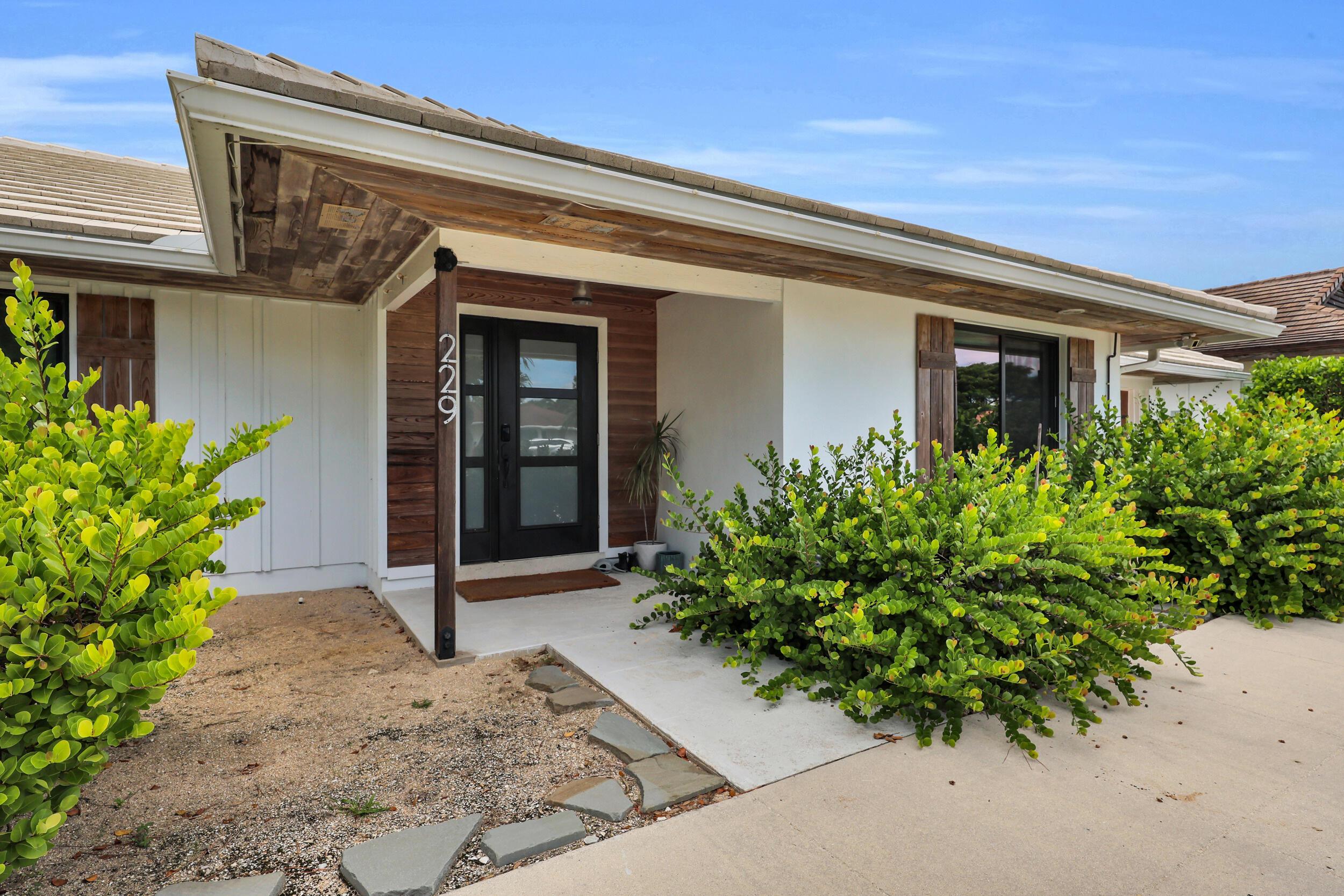 229 Fairway W, Tequesta, FL 33469, Tequesta - Photo 3