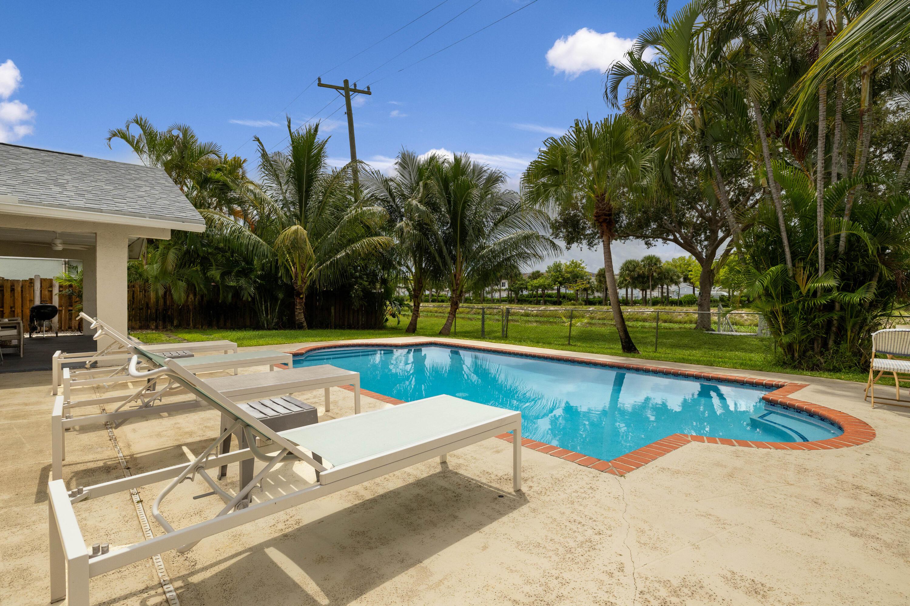 1103 NW 11th Street, Boynton Beach, FL 33426, Boynton Beach - Photo 5
