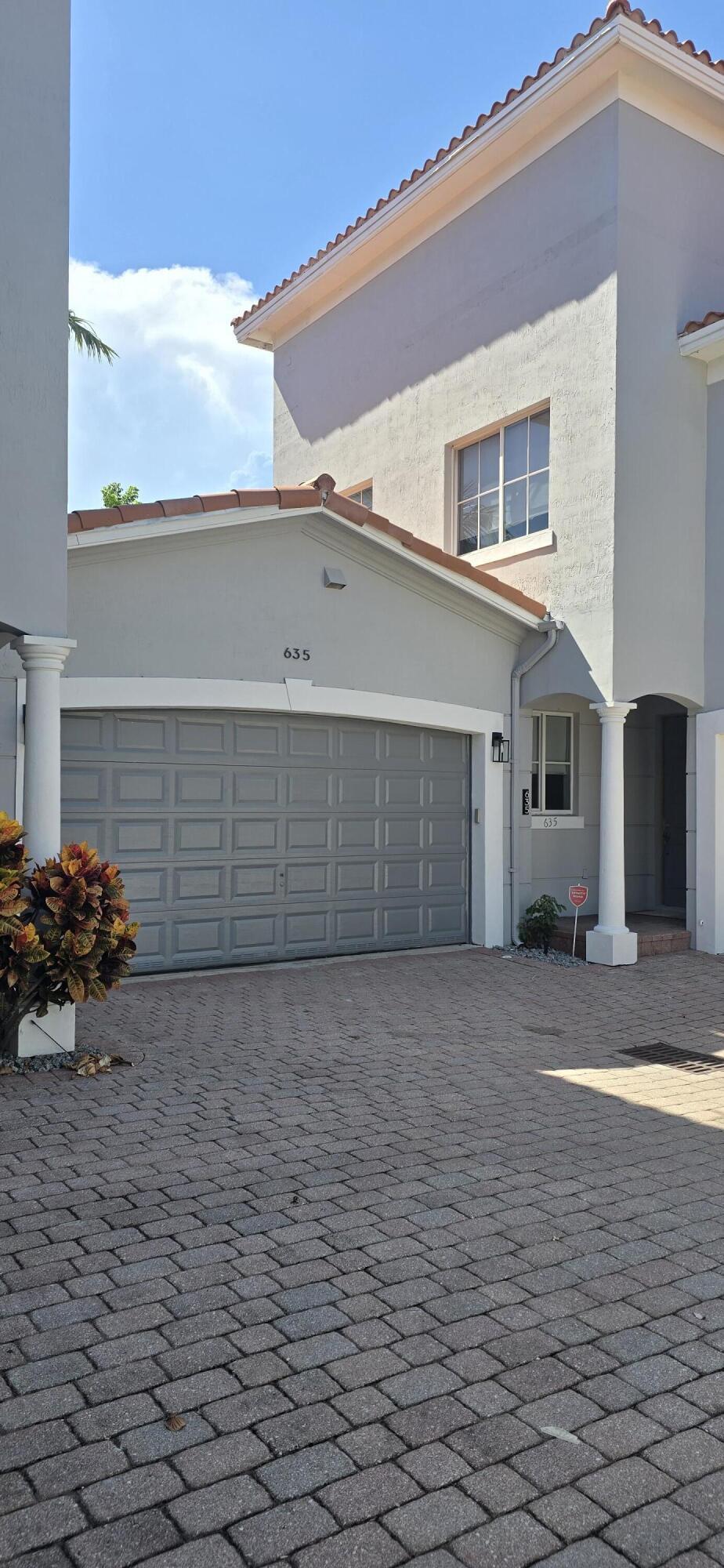 635 NE 11th Avenue, Fort Lauderdale, FL 33304, Fort Lauderdale - Photo 4
