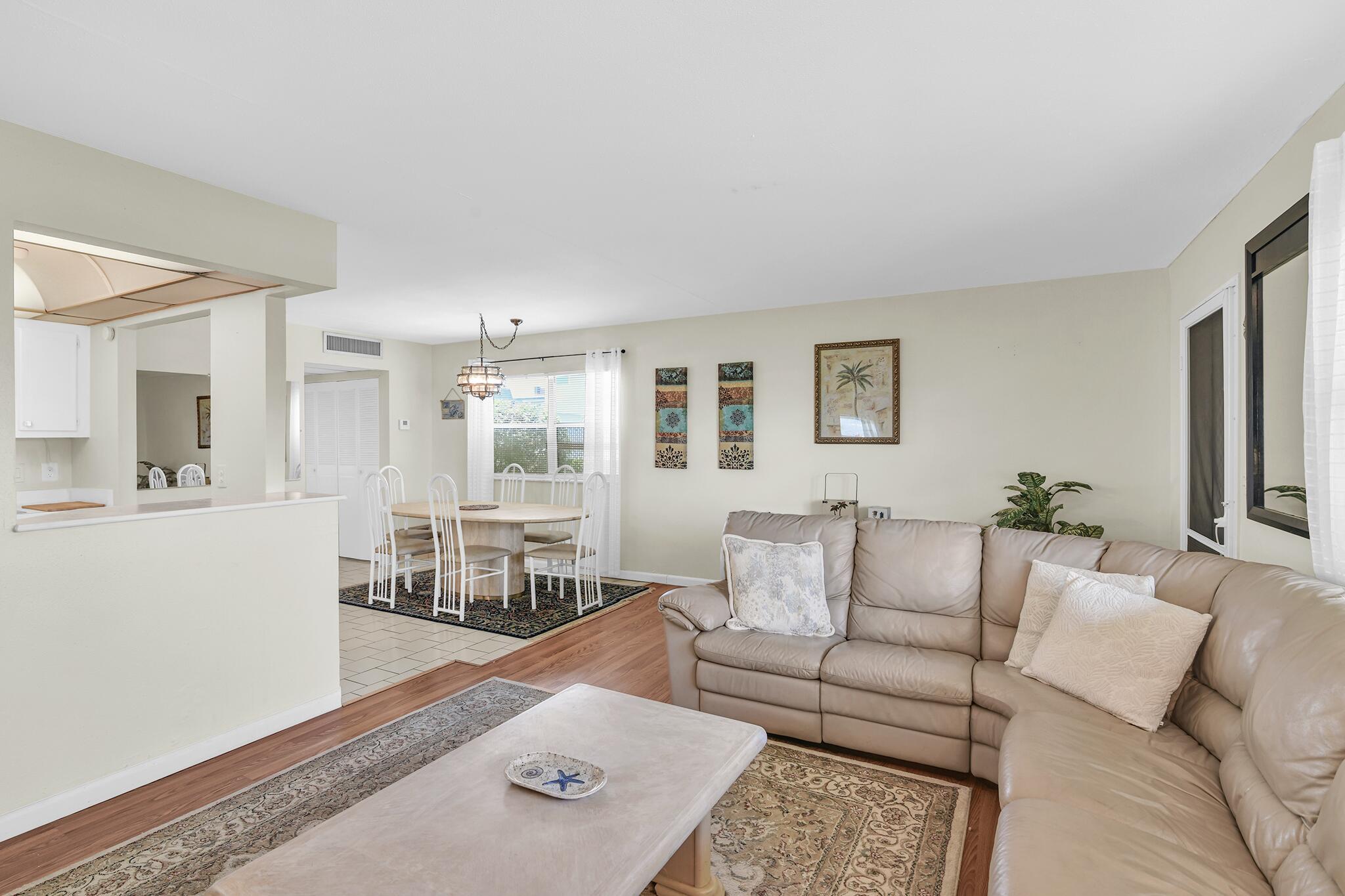 359 Saxony Trail H, Delray Beach, FL 33446, Delray Beach - Photo 5