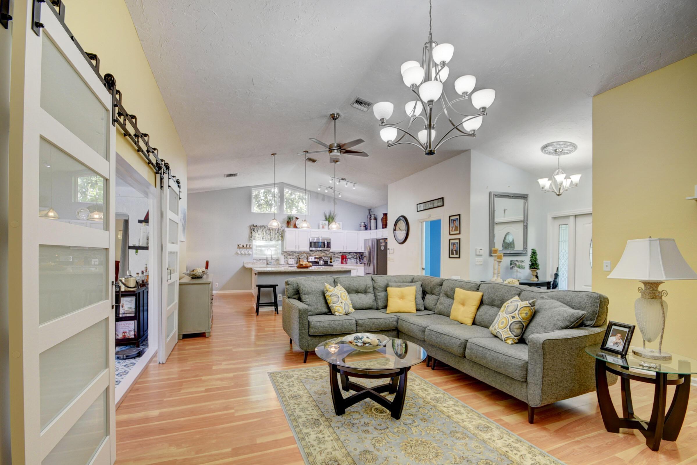 1098 Primrose Lane, Wellington, FL 33414, Wellington - Photo 4
