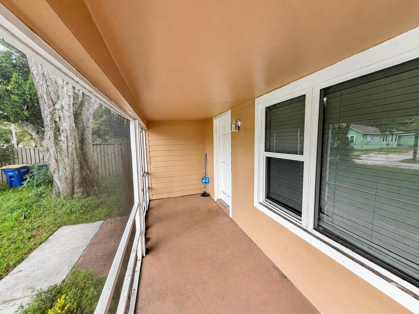 1204 Easter Avenue, Fort Pierce, FL 34950, Fort Pierce - Photo 4