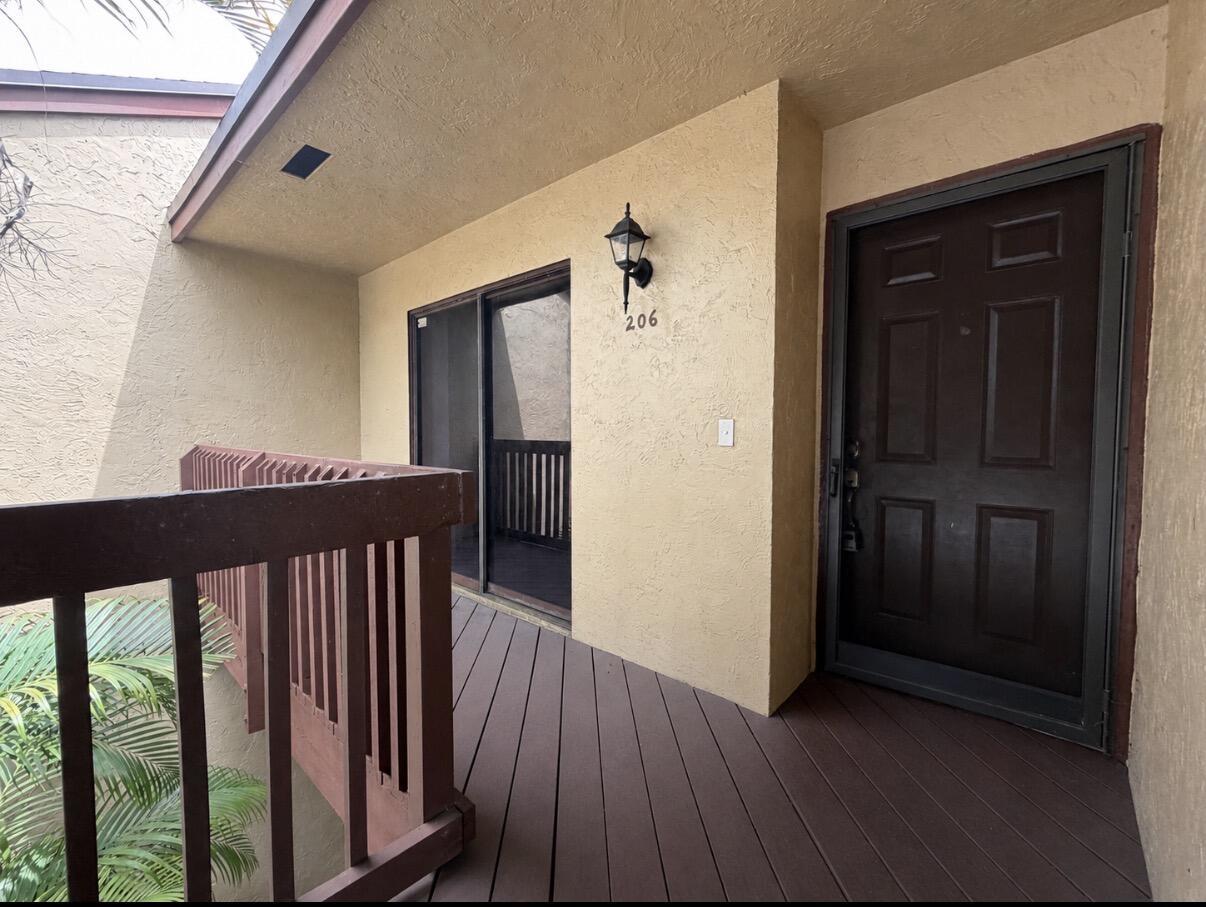 206 Lakeview Drive E, Royal Palm Beach, FL 33411, Royal Palm Beach
