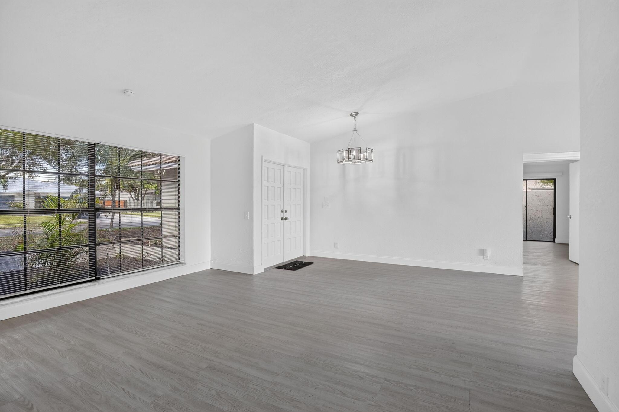 9820 NW 15TH Street, Plantation, FL 33322, Plantation - Photo 2