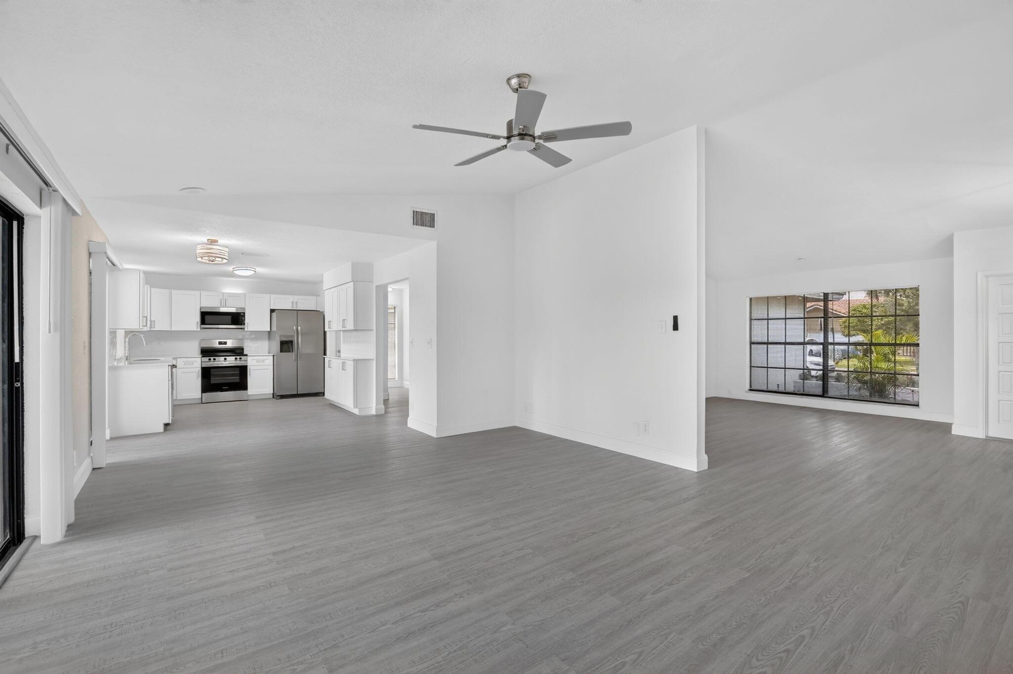 9820 NW 15TH Street, Plantation, FL 33322, Plantation - Photo 4