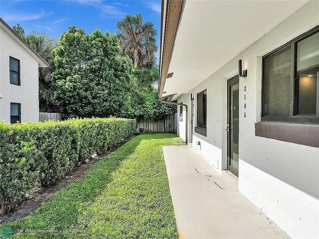 216 NW 25TH Street, Wilton Manors, FL 33311, Wilton Manors - Photo 3