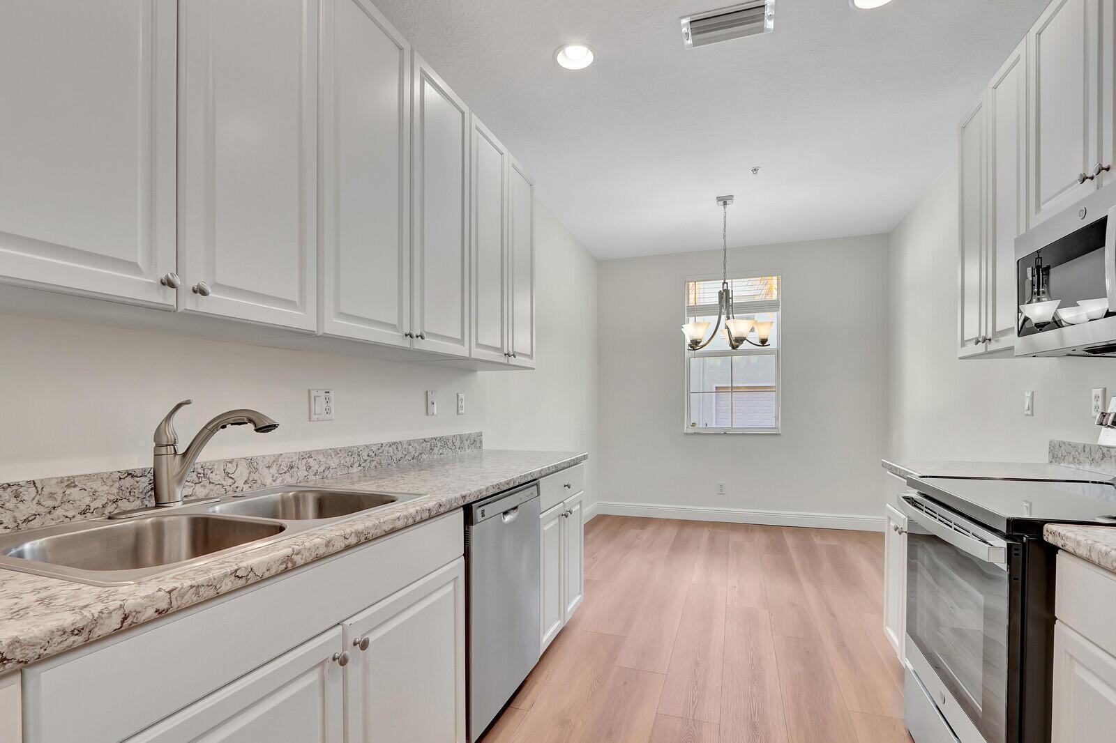 4313 PARKSIDE Drive, Jupiter, FL 33458, Jupiter - Photo 5