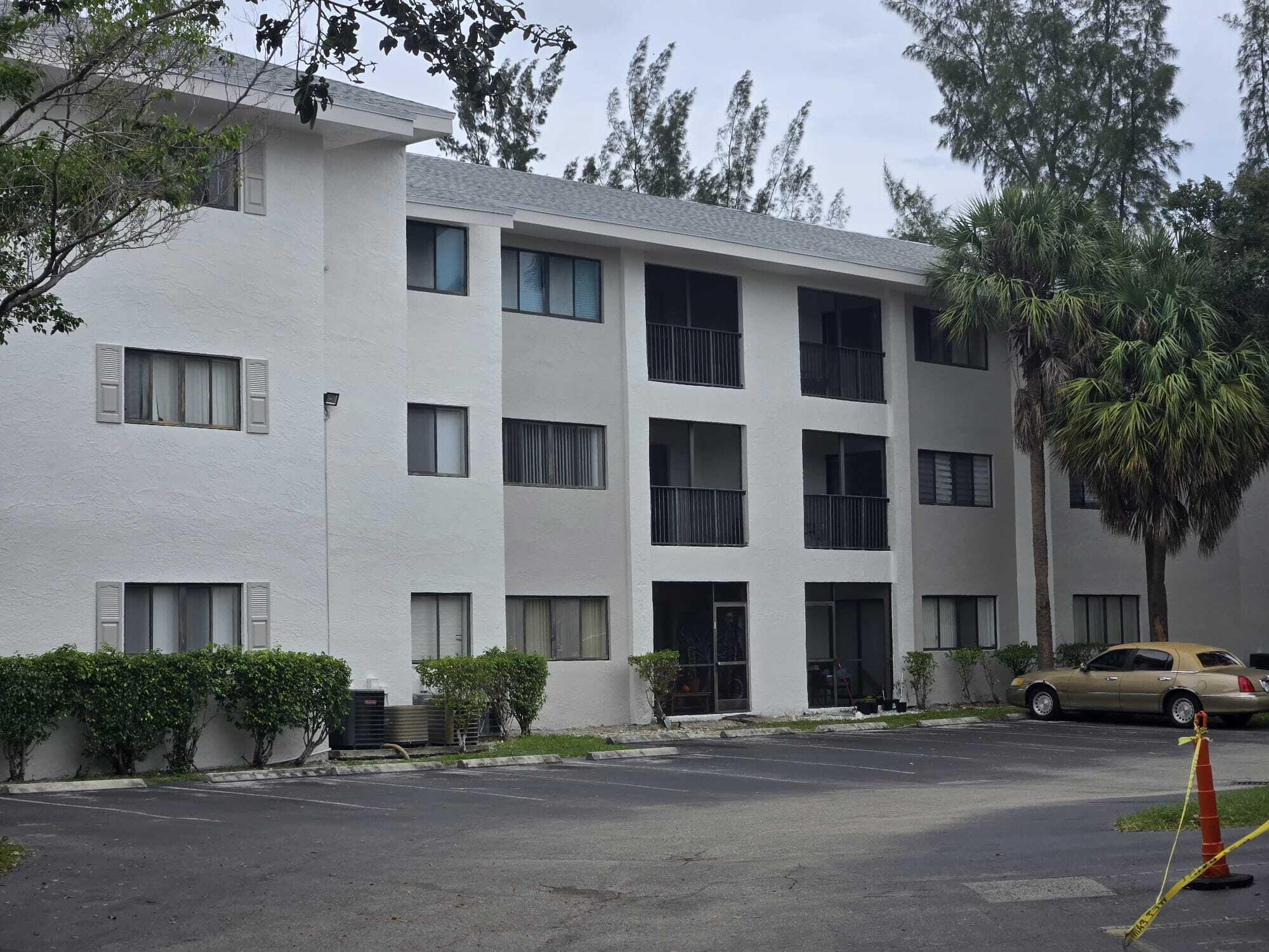 2445 SW 18TH Terrace 1120, Fort Lauderdale, FL 33315, Fort Lauderdale - Photo 3