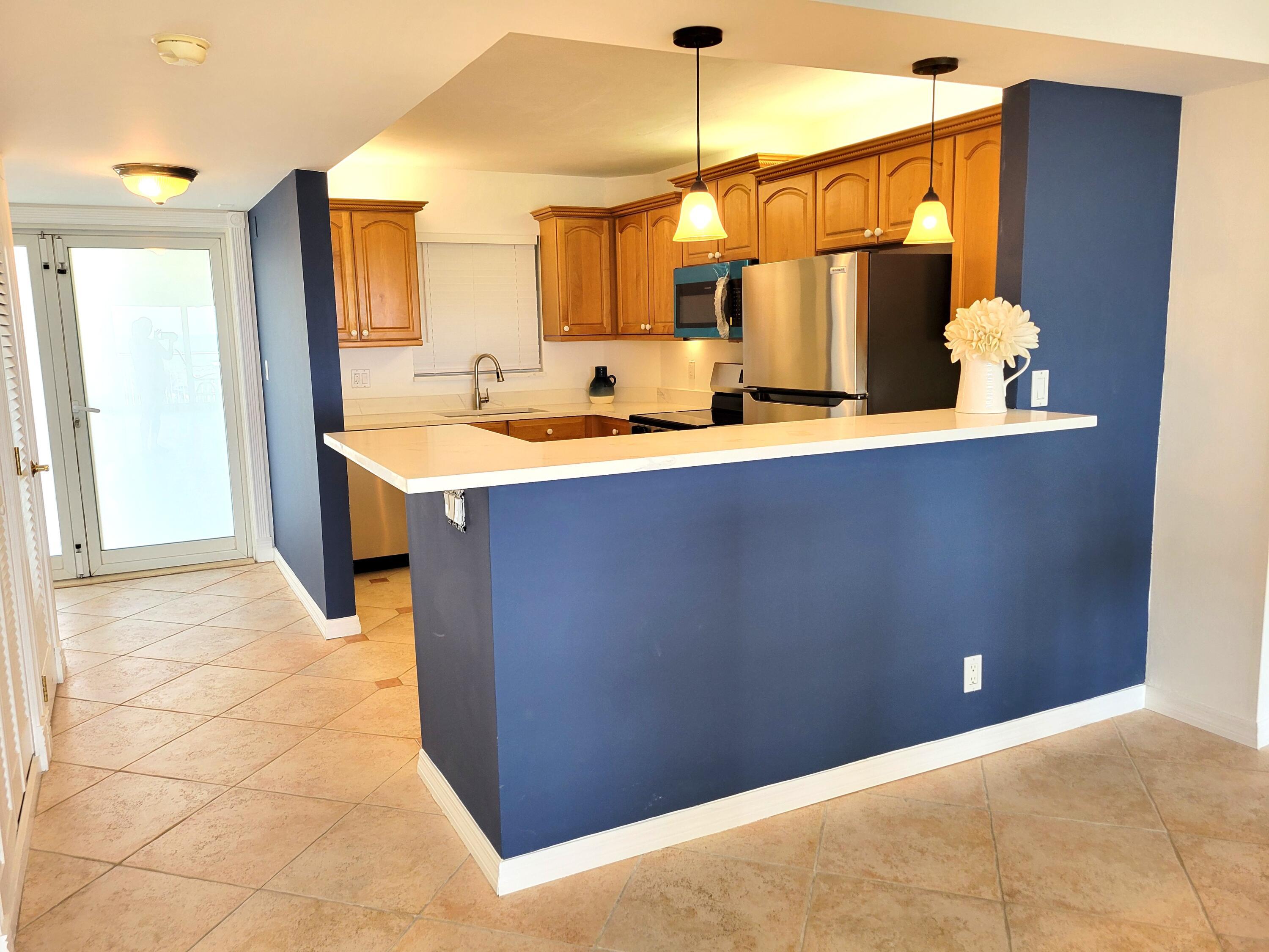 328 N OCEAN Boulevard 607, Pompano Beach, FL 33062, Pompano Beach - Photo 3