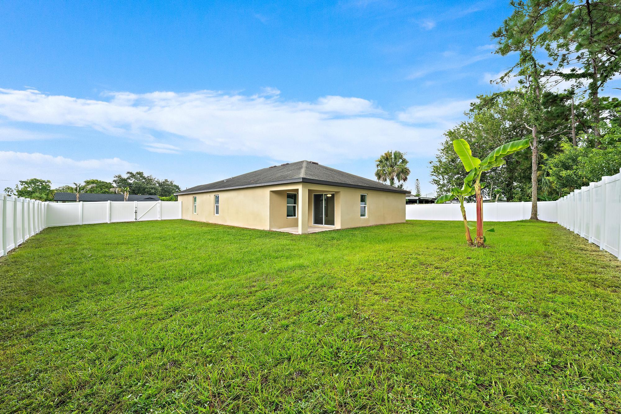 790 NW Kingston Street, Port St. Lucie, FL 34983, Port St. Lucie - Photo 2