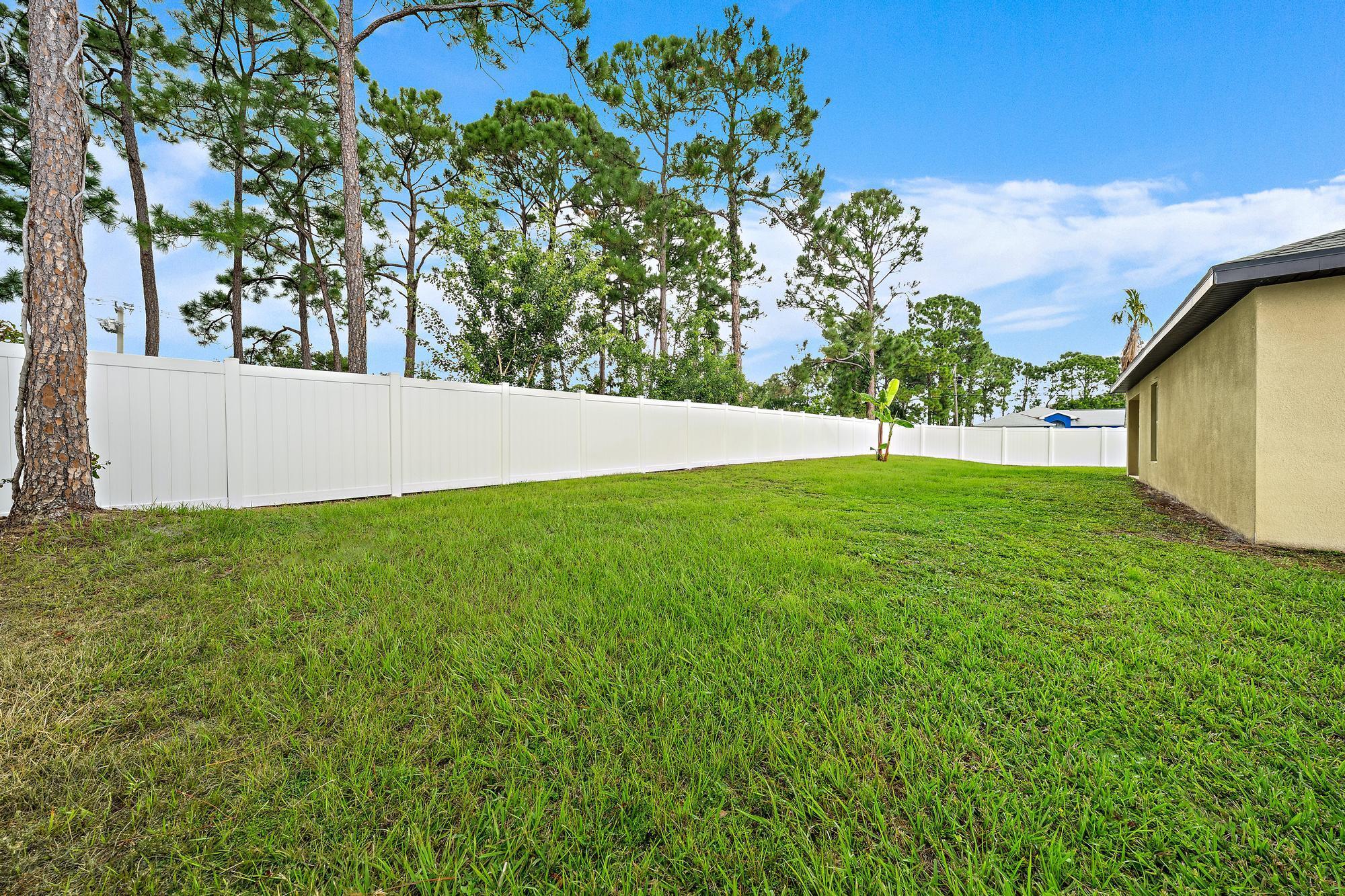 790 NW Kingston Street, Port St. Lucie, FL 34983, Port St. Lucie - Photo 3