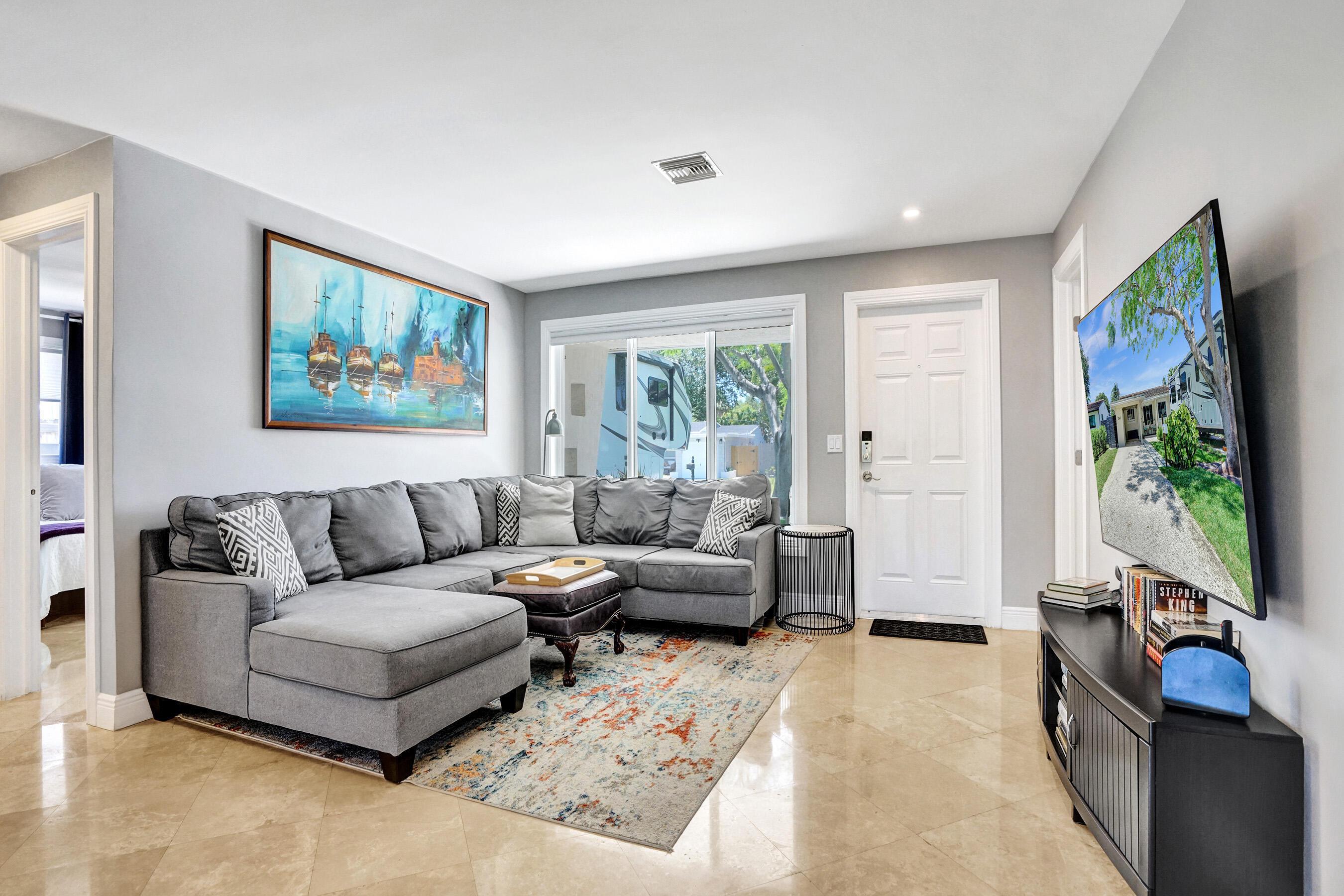 1041 SW 32ND Street, Fort Lauderdale, FL 33315, Fort Lauderdale - Photo 4