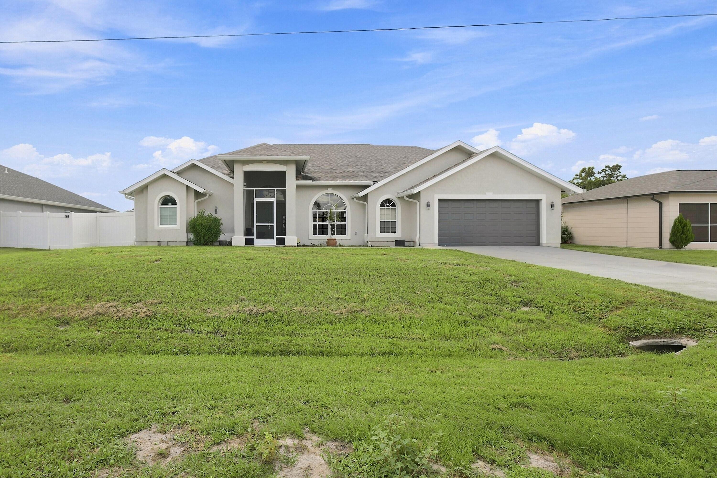 680 MANHATTAN Street E, Lehigh Acres, FL 33974, Lehigh Acres - Photo 4