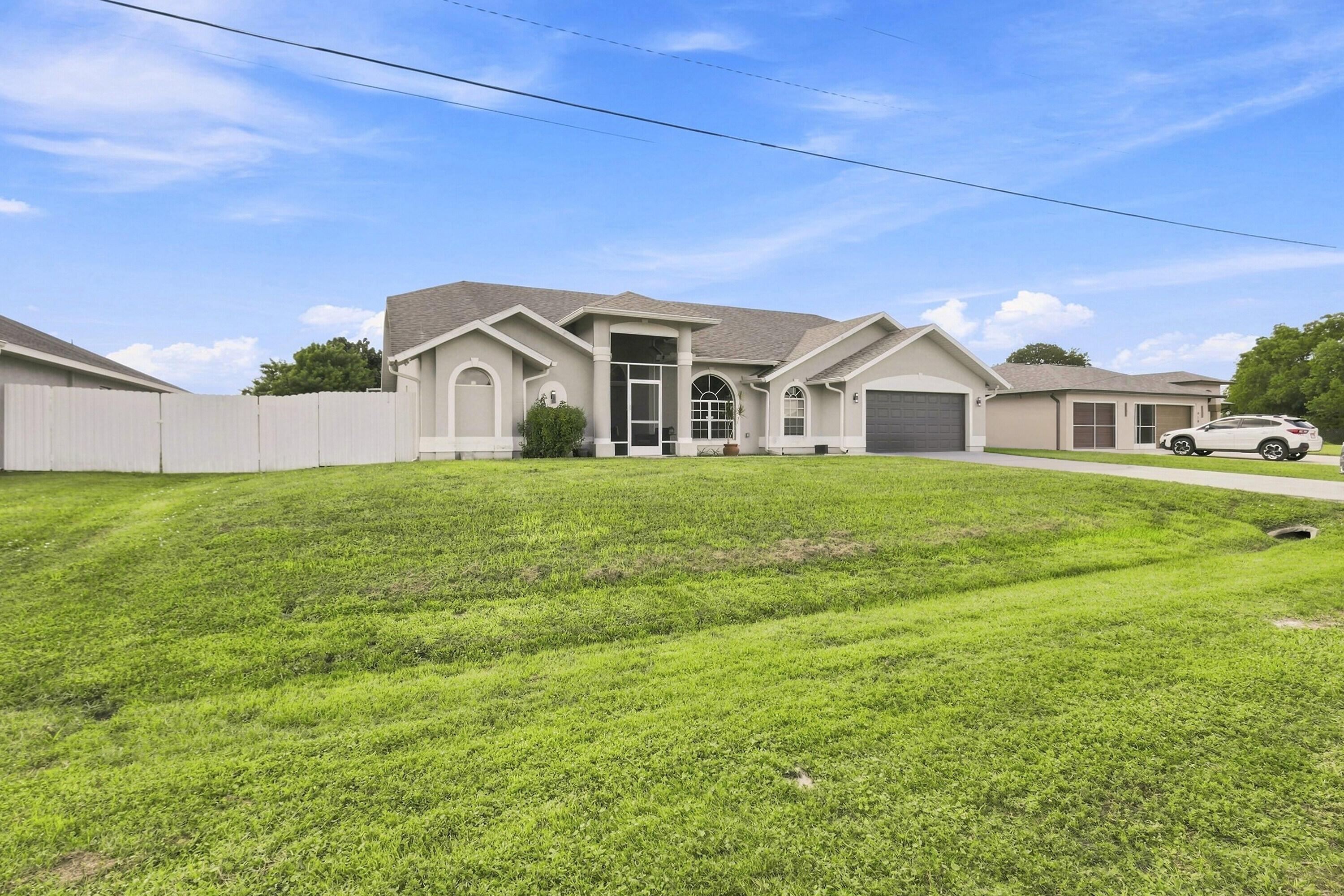 680 MANHATTAN Street E, Lehigh Acres, FL 33974, Lehigh Acres - Photo 5