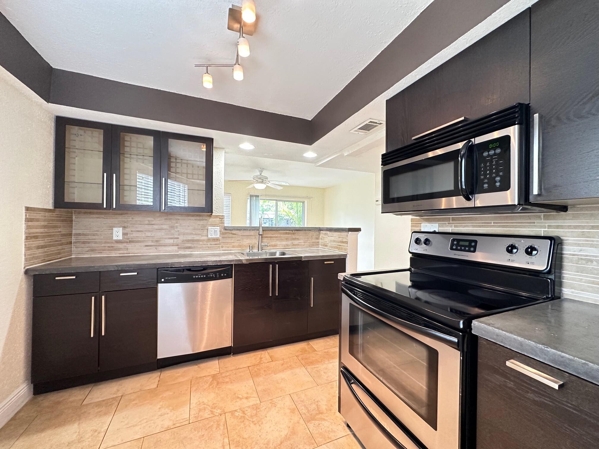 5811 NE 14th Road 1, Fort Lauderdale, FL 33334, Fort Lauderdale