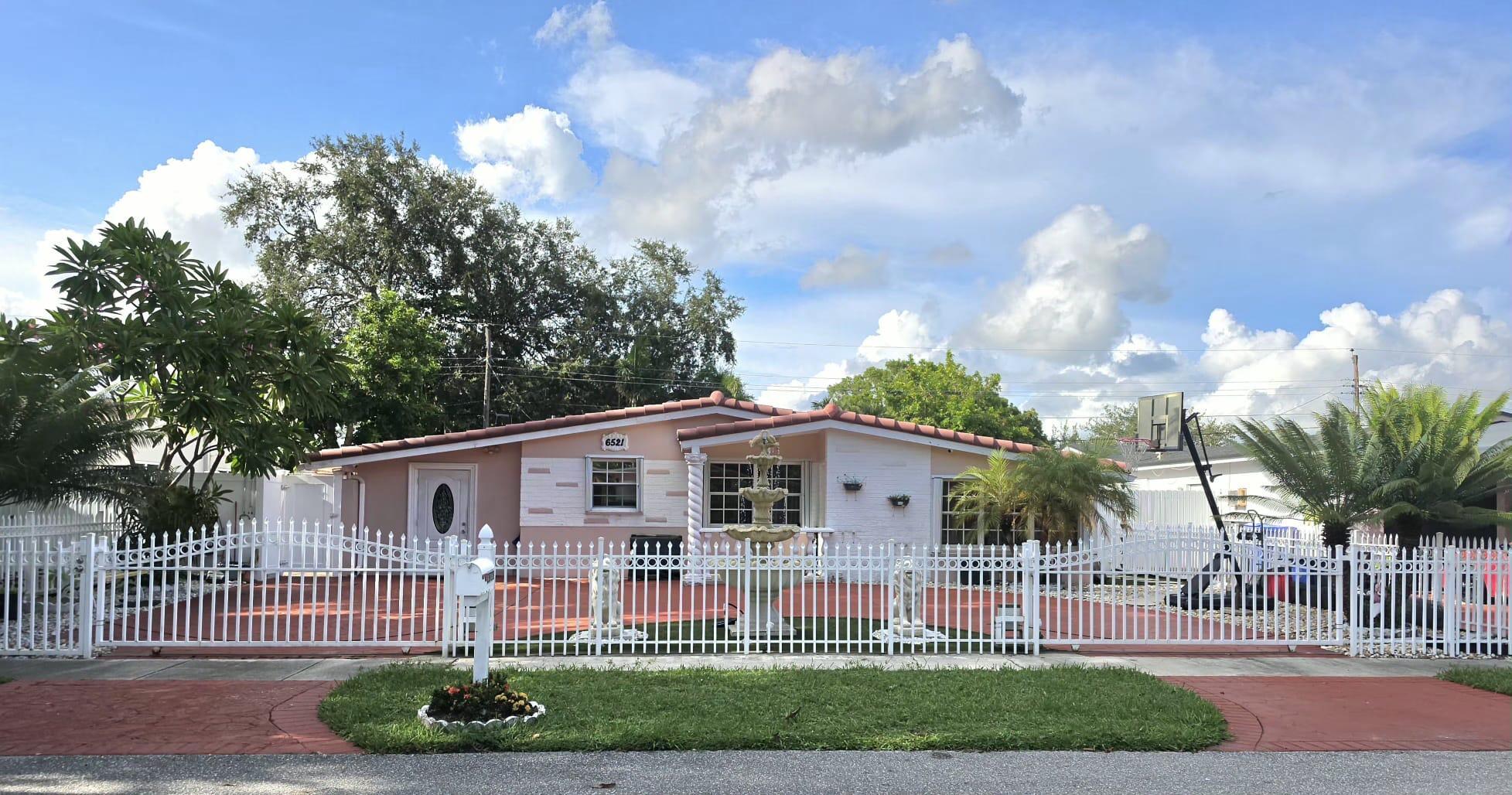 6521 HARDING Street, Hollywood, FL 33024, Hollywood