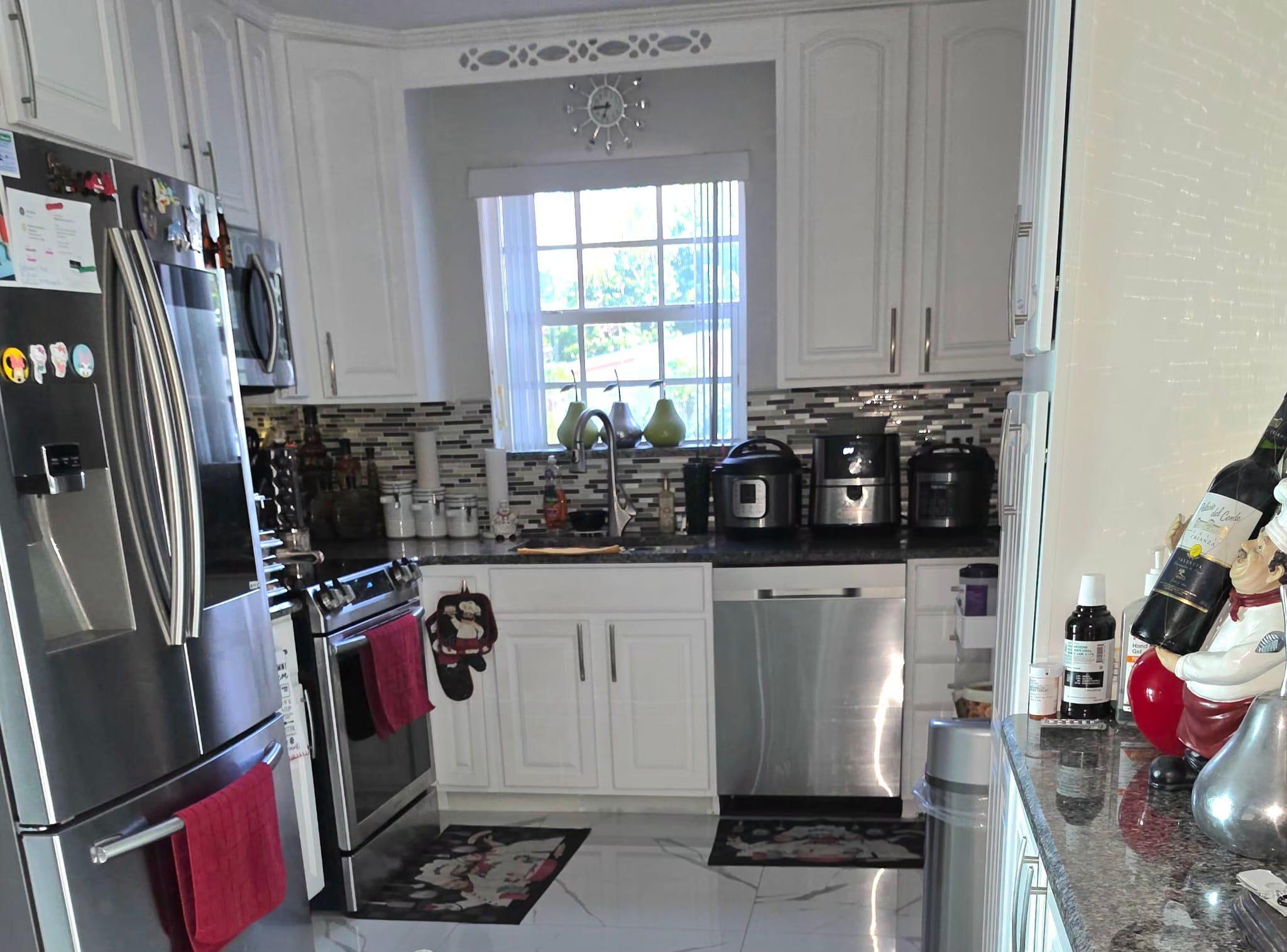 6521 HARDING Street, Hollywood, FL 33024, Hollywood - Photo 4