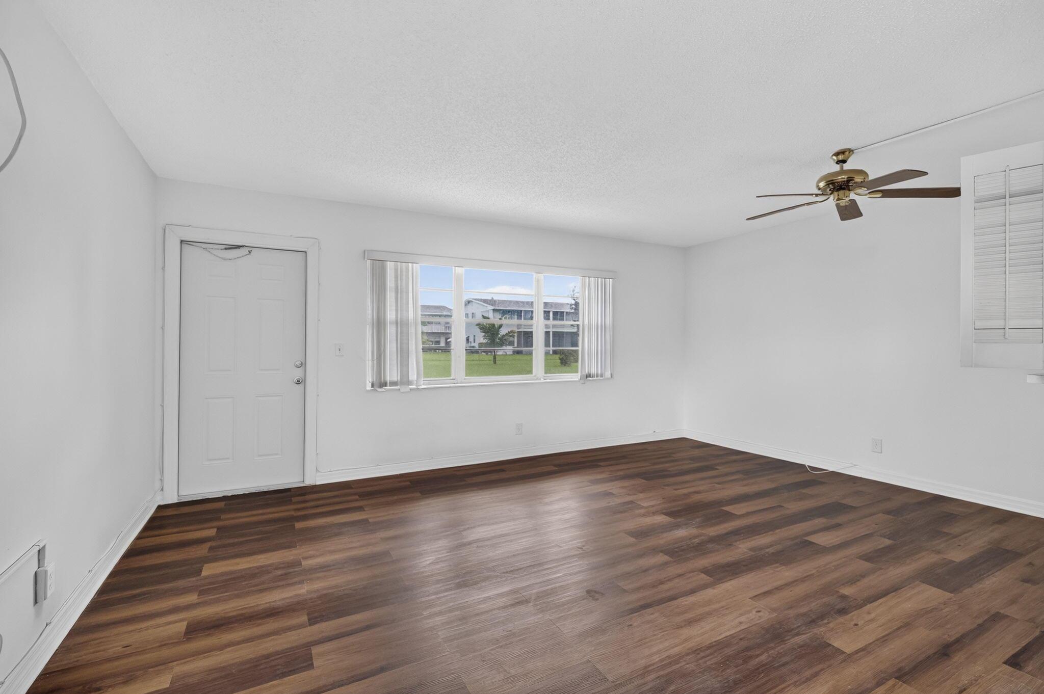104 E EASTHAMPTON E 1, West Palm Beach, FL 33417, West Palm Beach - Photo 4
