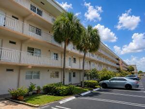 230 NE 26TH Avenue 404, Boynton Beach, FL 33435, Boynton Beach - Photo 4