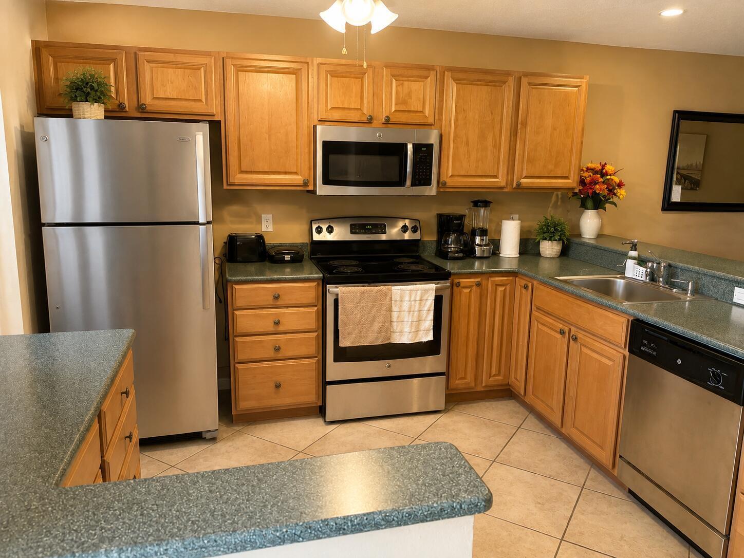 230 NE 26TH Avenue 404, Boynton Beach, FL 33435, Boynton Beach - Photo 3
