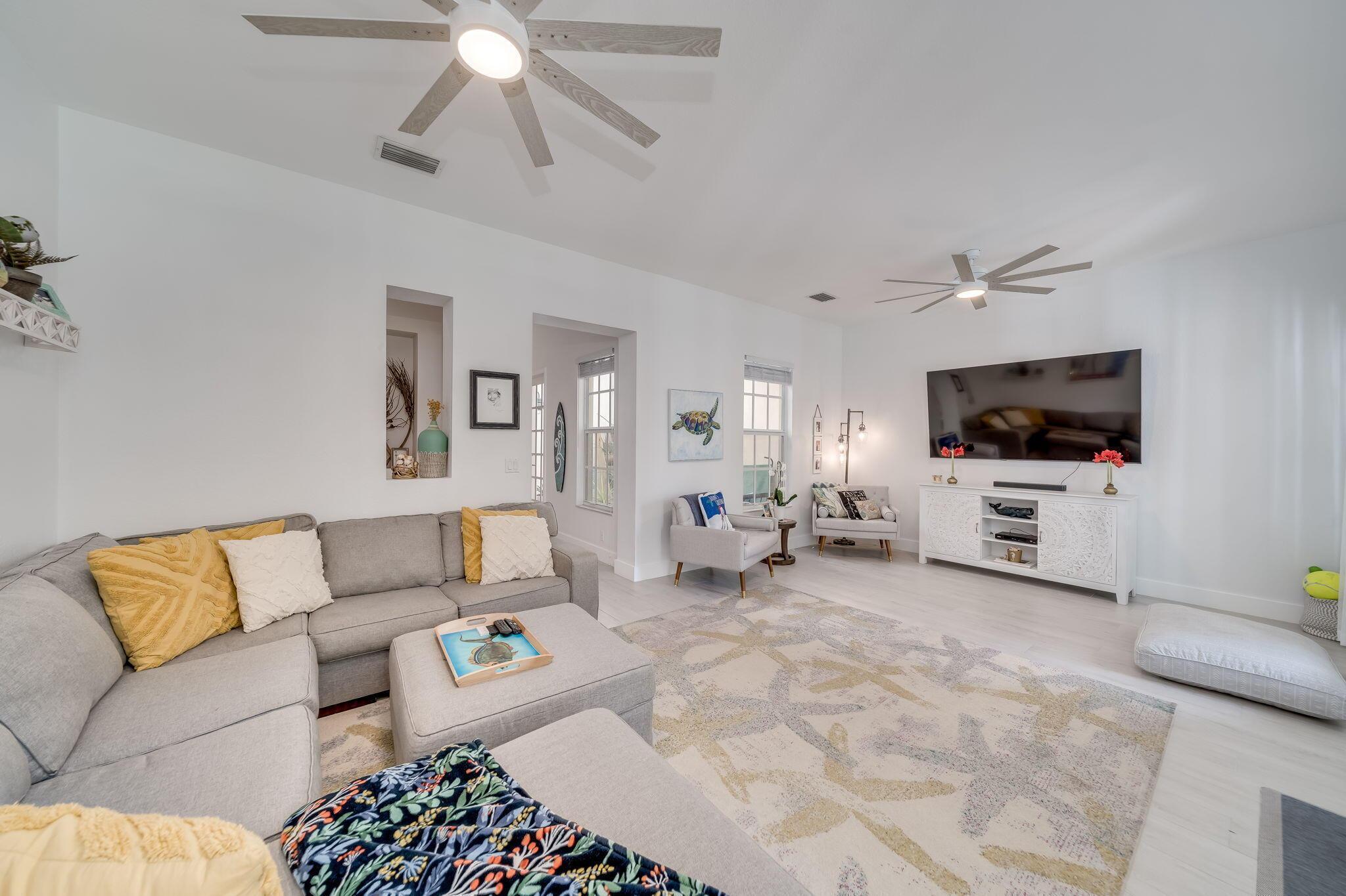 8335 NW 7TH Terrace, Boca Raton, FL 33487, Boca Raton - Photo 2