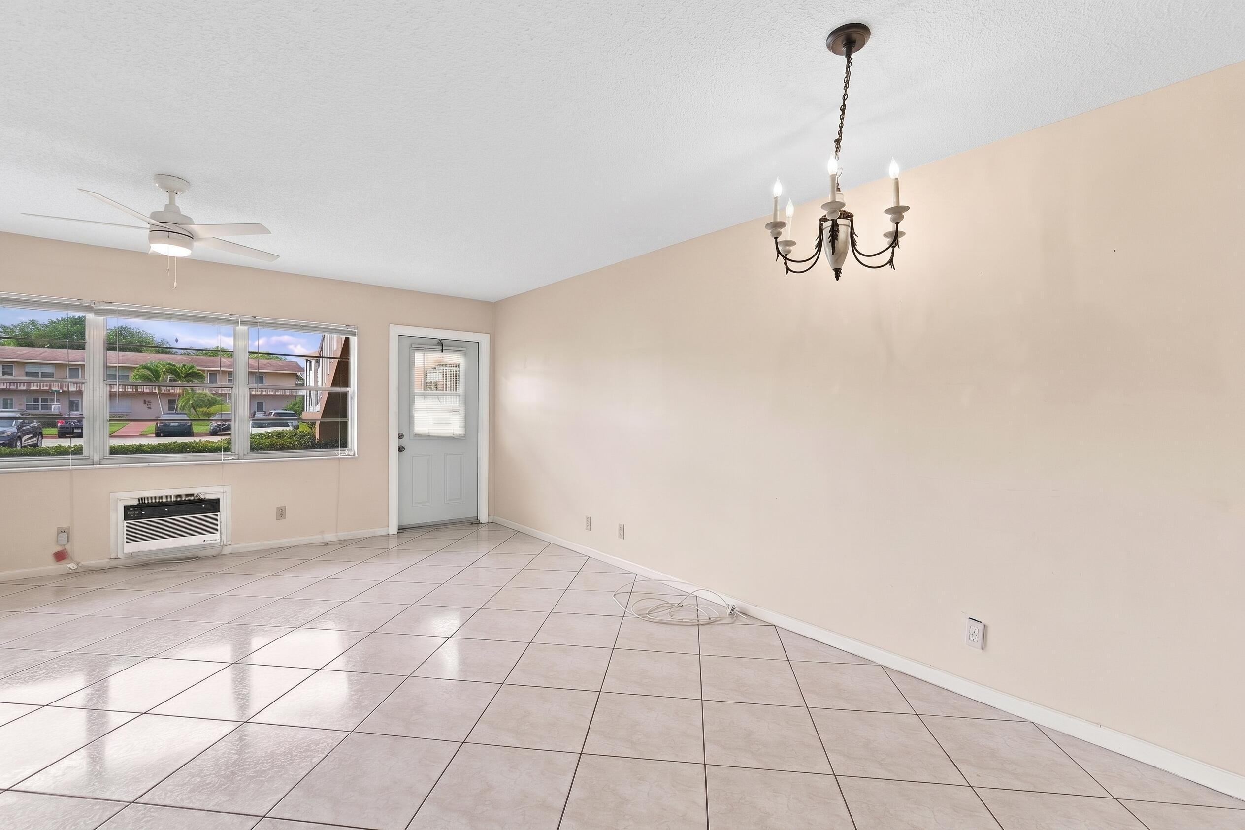 98 Norwich E, West Palm Beach, FL 33417, West Palm Beach - Photo 3