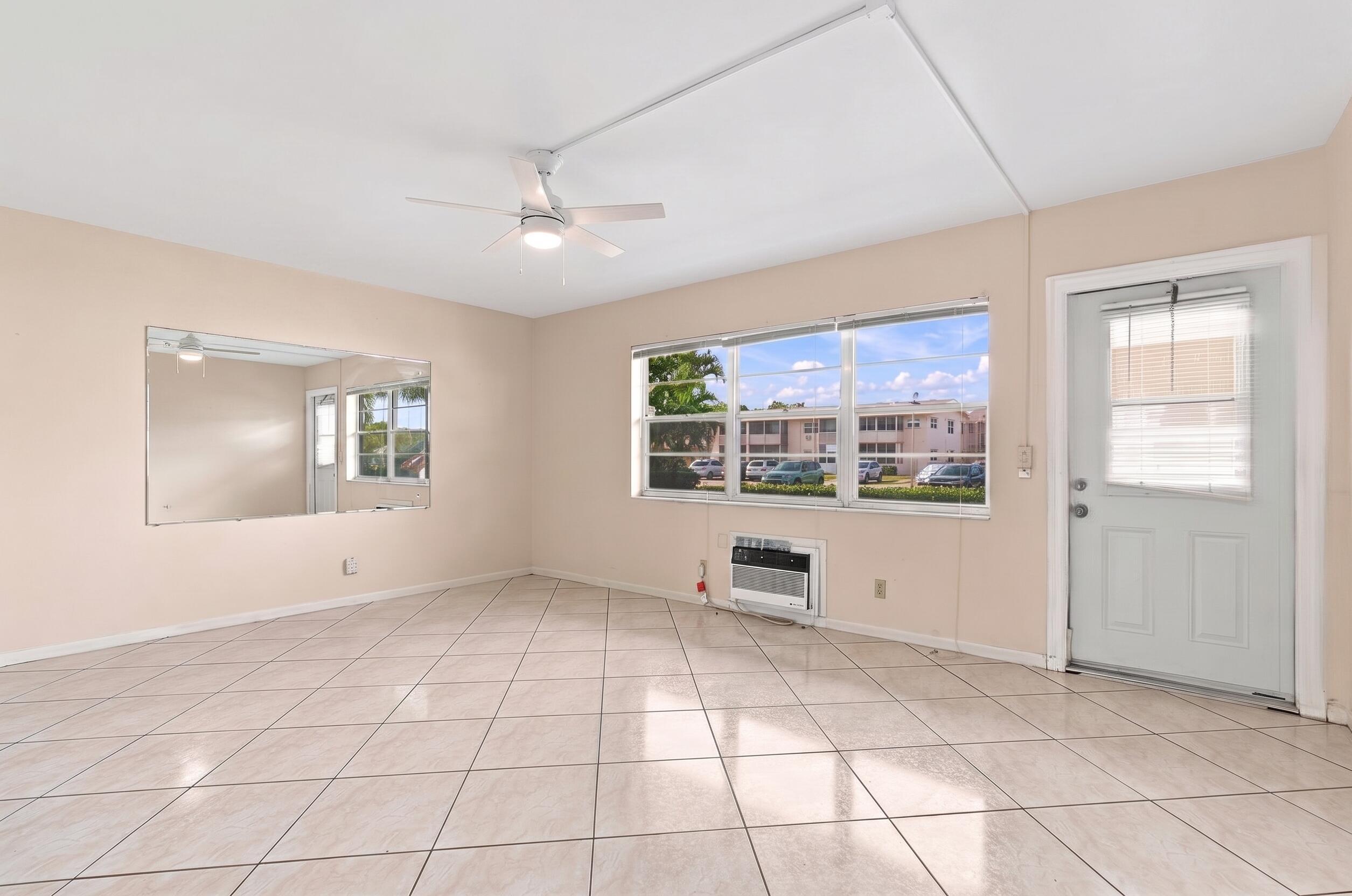 98 Norwich E, West Palm Beach, FL 33417, West Palm Beach - Photo 4