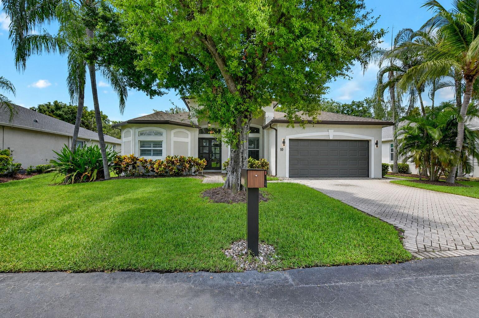 10 LAKE EDEN Drive, Boynton Beach, FL 33435, Boynton Beach