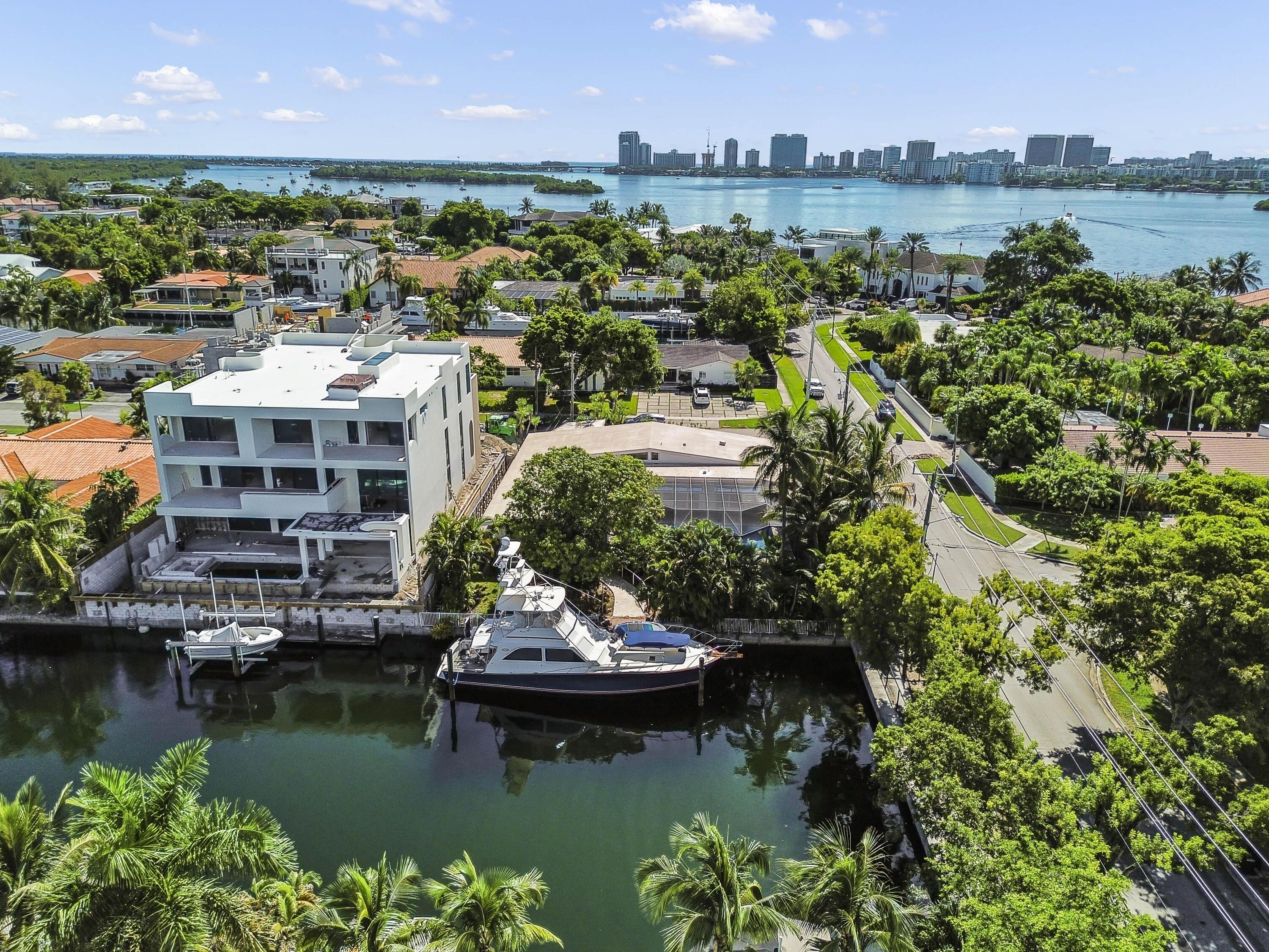 12990 Keystone Terrace, North Miami, FL 33181, North Miami - Photo 4