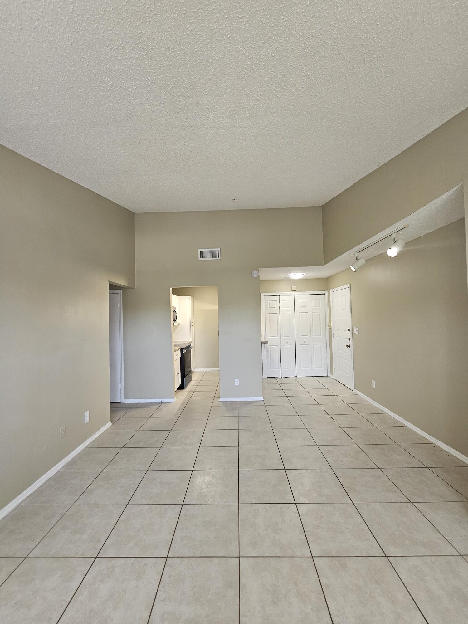 2307 N CONGRESS Avenue 34, Boynton Beach, FL 33426, Boynton Beach - Photo 2