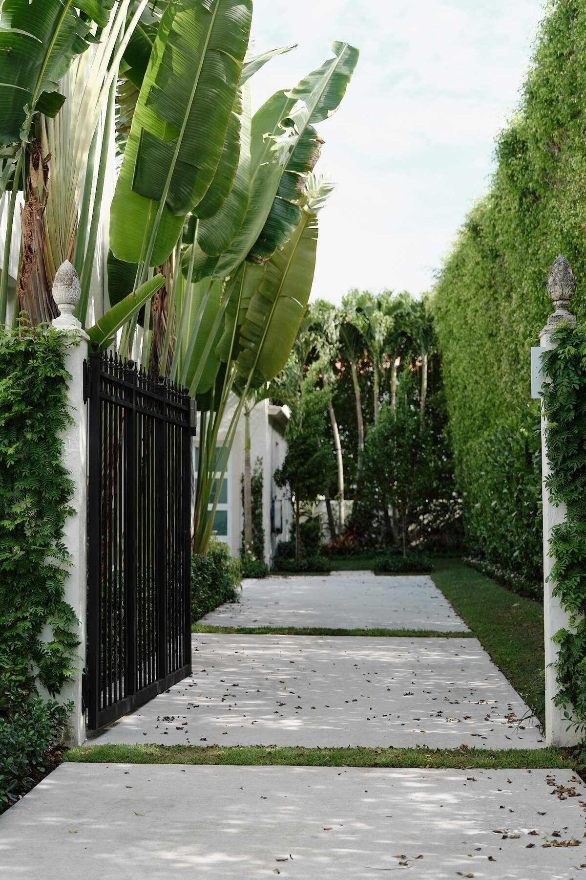 130 Brazilian Avenue, Palm Beach, FL 33480, Palm Beach - Photo 3