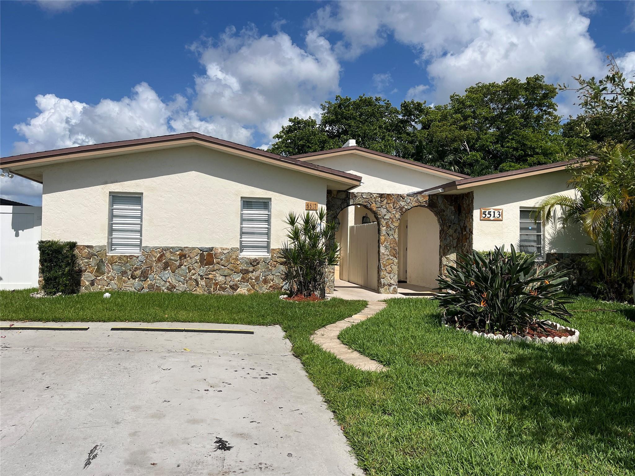 5517 SW 24TH Avenue, Dania Beach, FL 33312, Dania Beach - Photo 2
