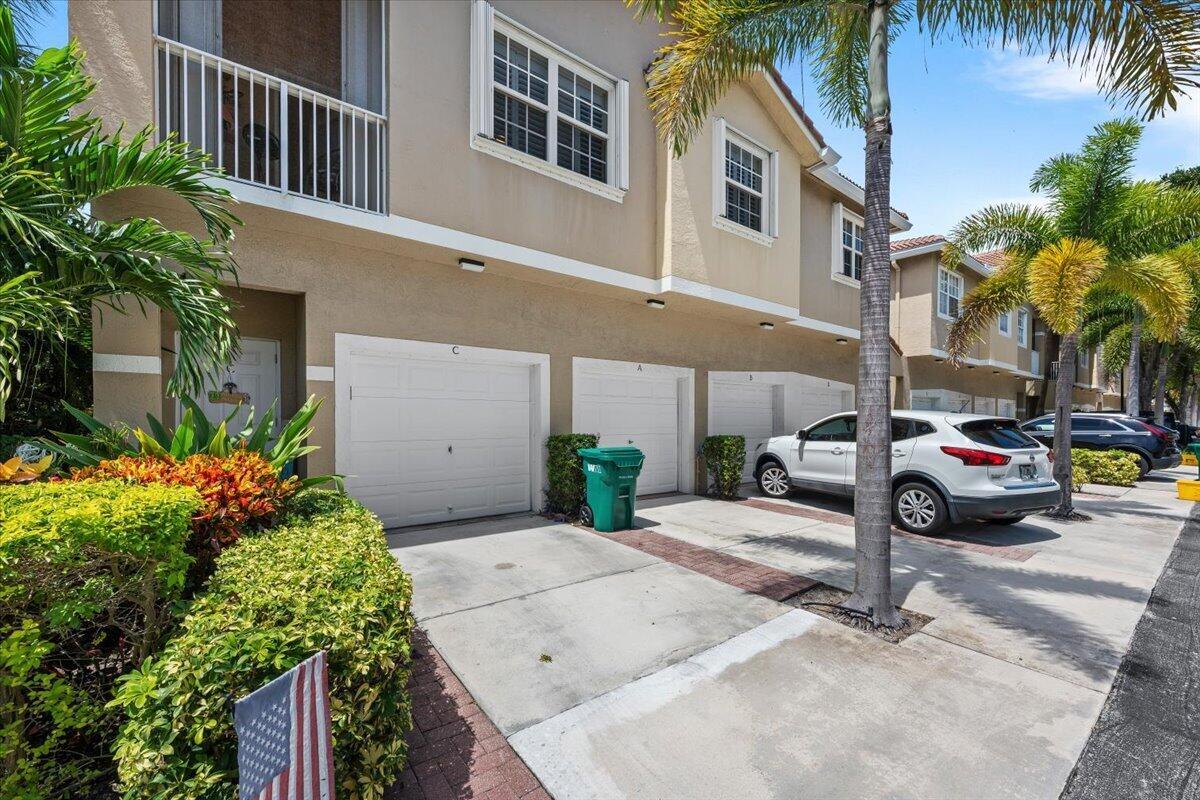 113 LIGHTHOUSE Circle C, Tequesta, FL 33469, Tequesta - Photo 3