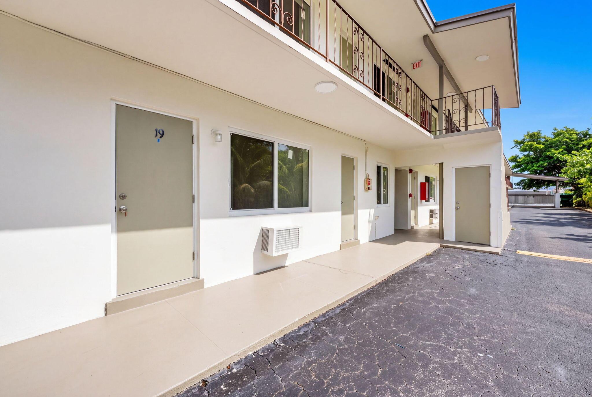 60 NW 79TH Street 19, Miami, FL 33150, Miami