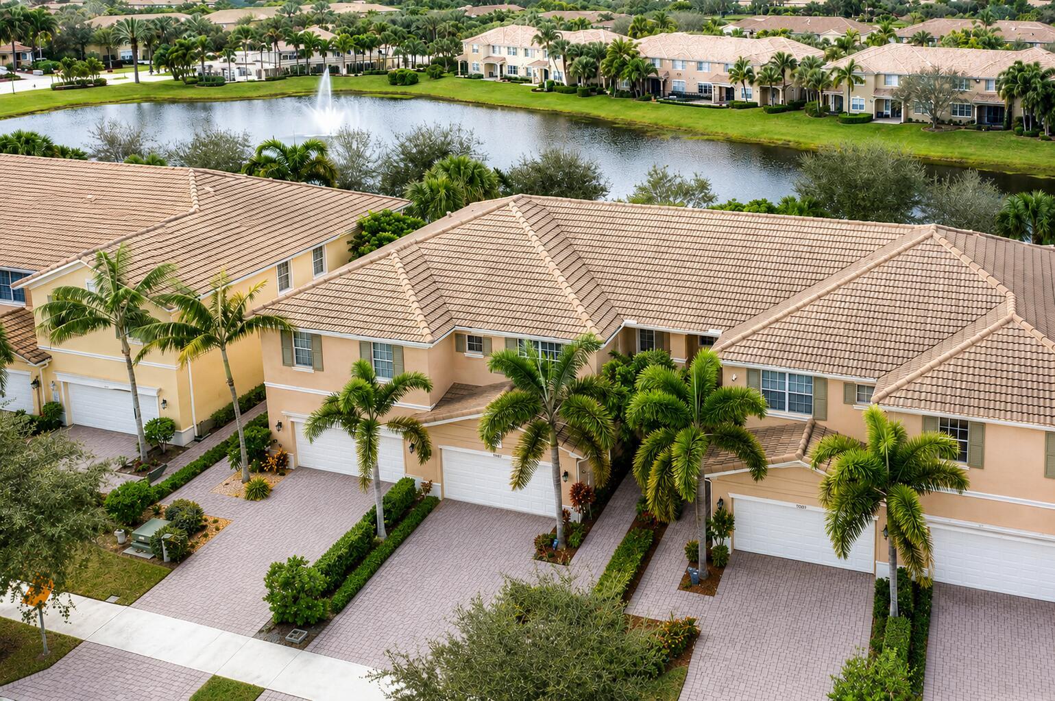 4612 Cadiz Circle, Palm Beach Gardens, FL 33418, Palm Beach Gardens - Photo 2