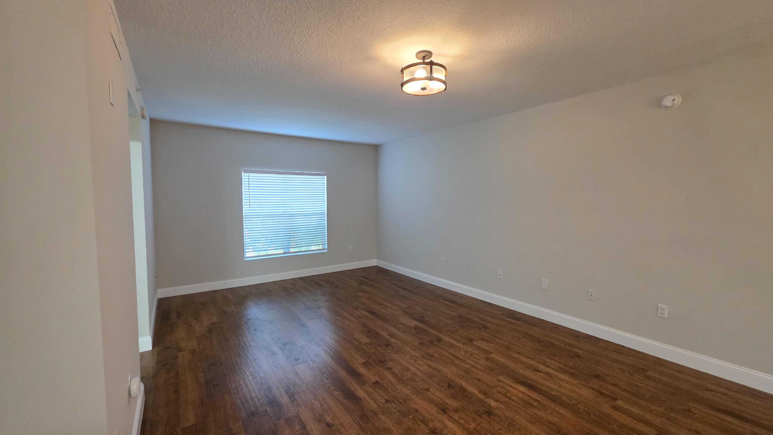 5090 FAIRWAYS Circle H105, Vero Beach, FL 32967, Vero Beach - Photo 4