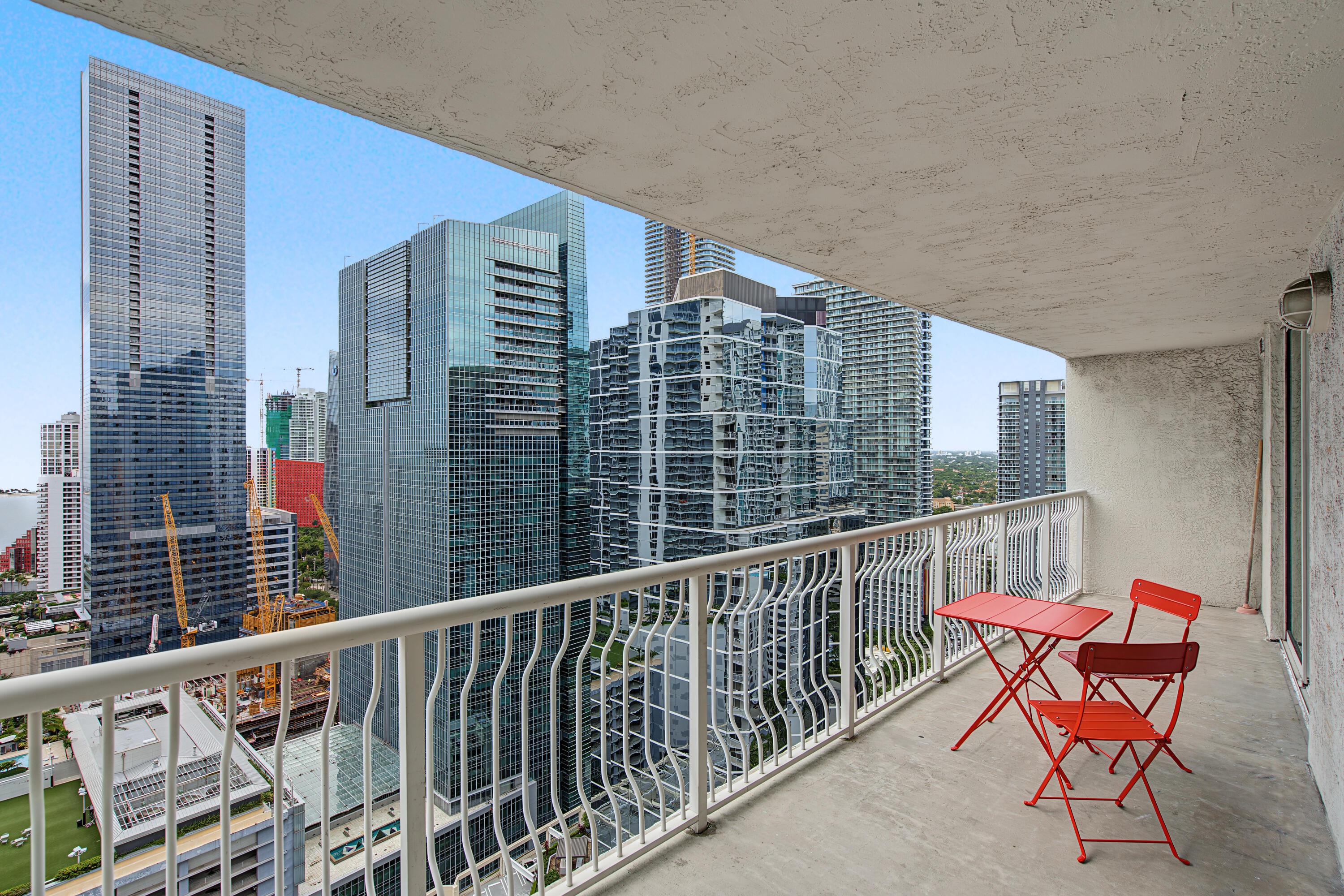 1200 BRICKELL BAY Drive 3419, Miami, FL 33131, Miami - Photo 4