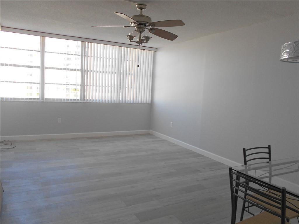 1301 NE MIAMI GARDENS Drive 723W, Miami, FL 33179, Miami - Photo 5