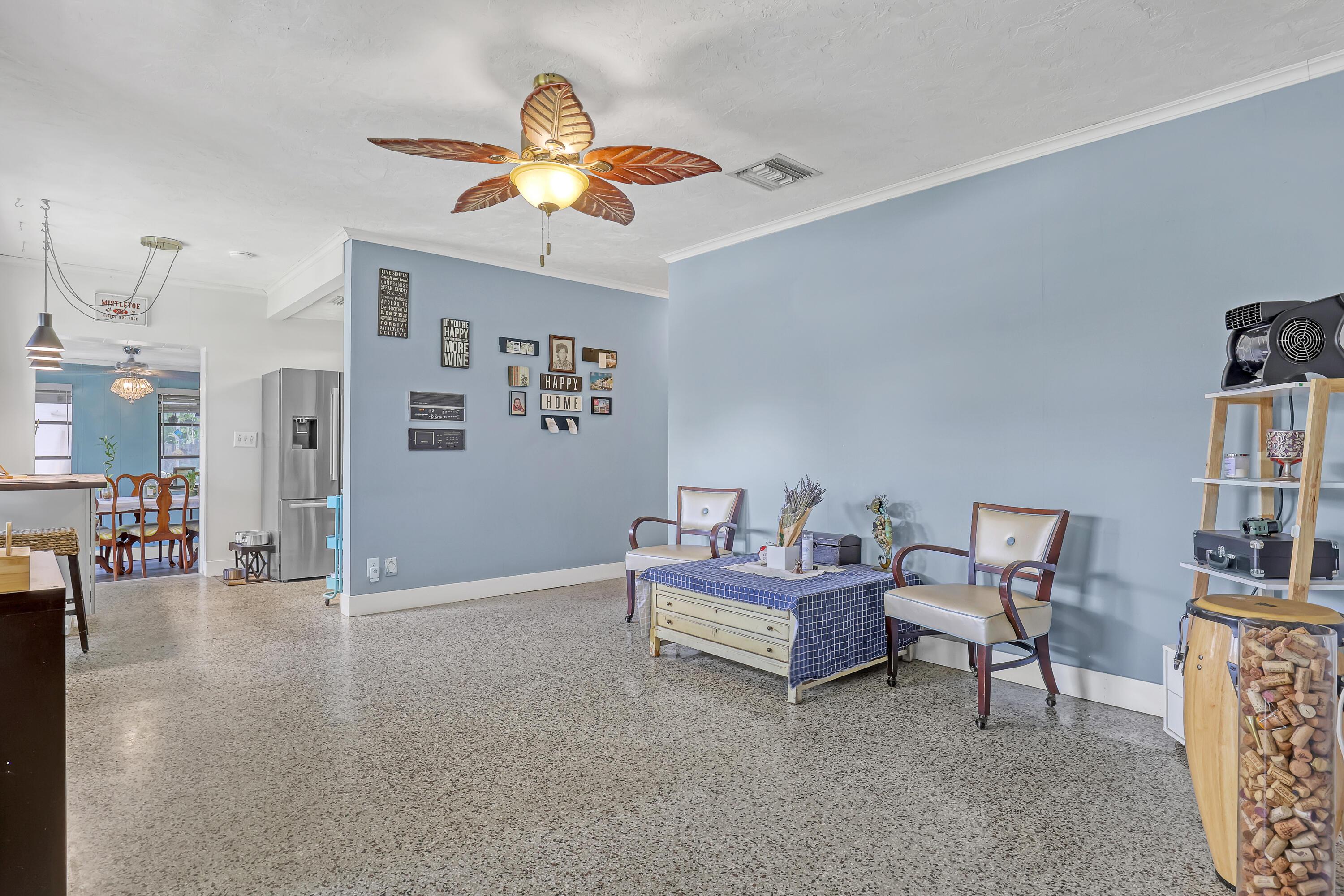 937 W DUVAL Street, Lantana, FL 33462, Lantana - Photo 5