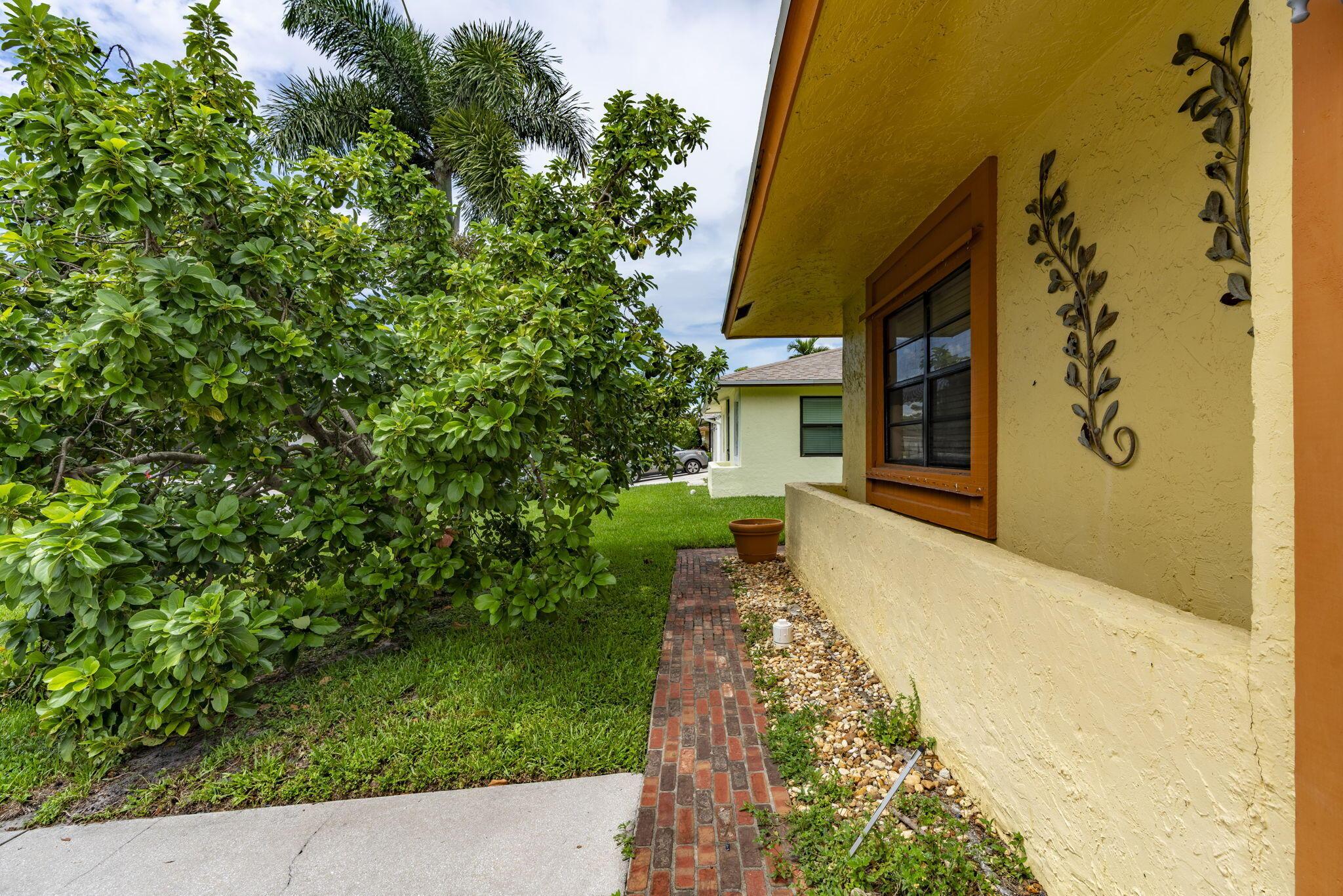 4917 LUQUI Court, West Palm Beach, FL 33415, West Palm Beach - Photo 3