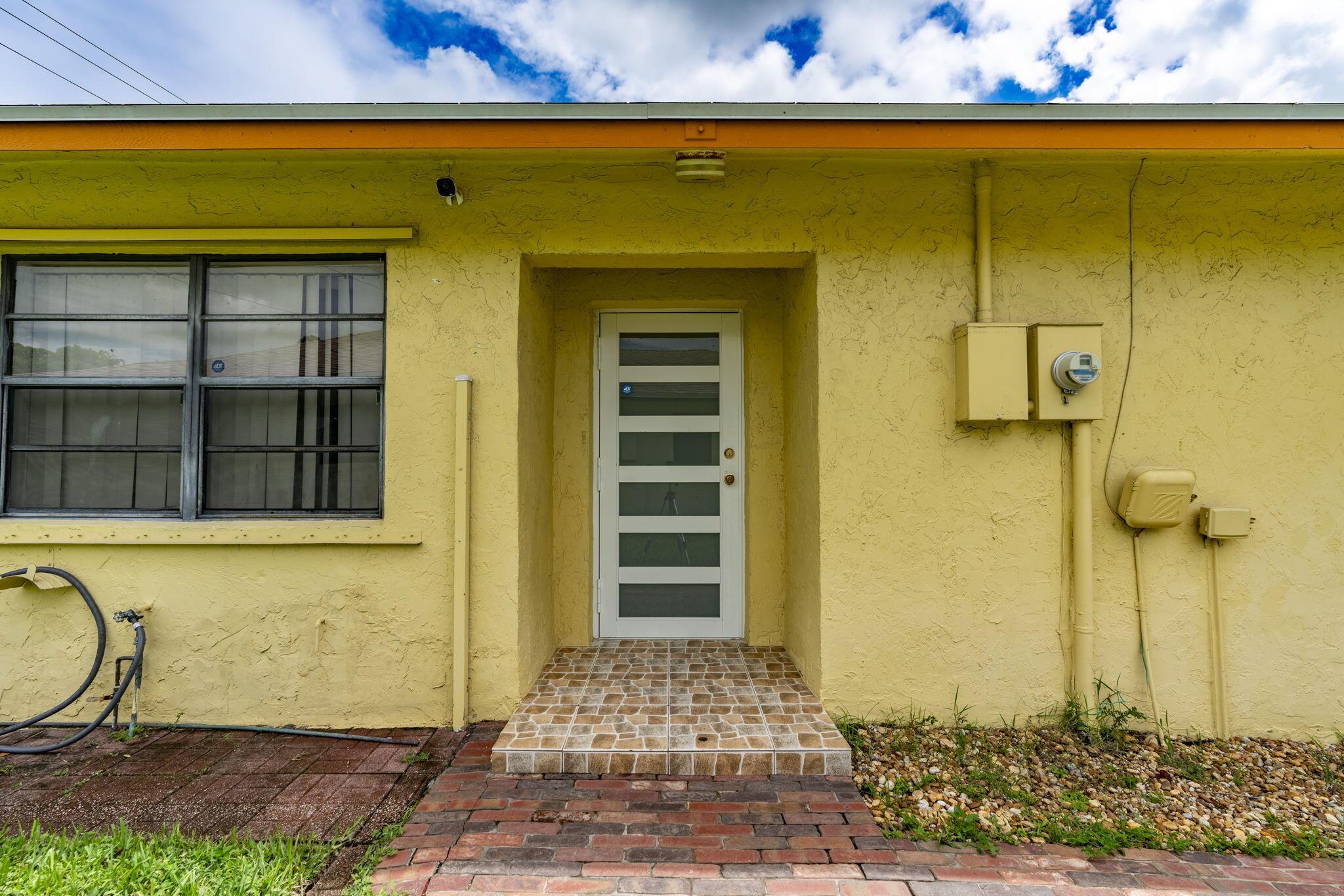 4917 LUQUI Court, West Palm Beach, FL 33415, West Palm Beach - Photo 4