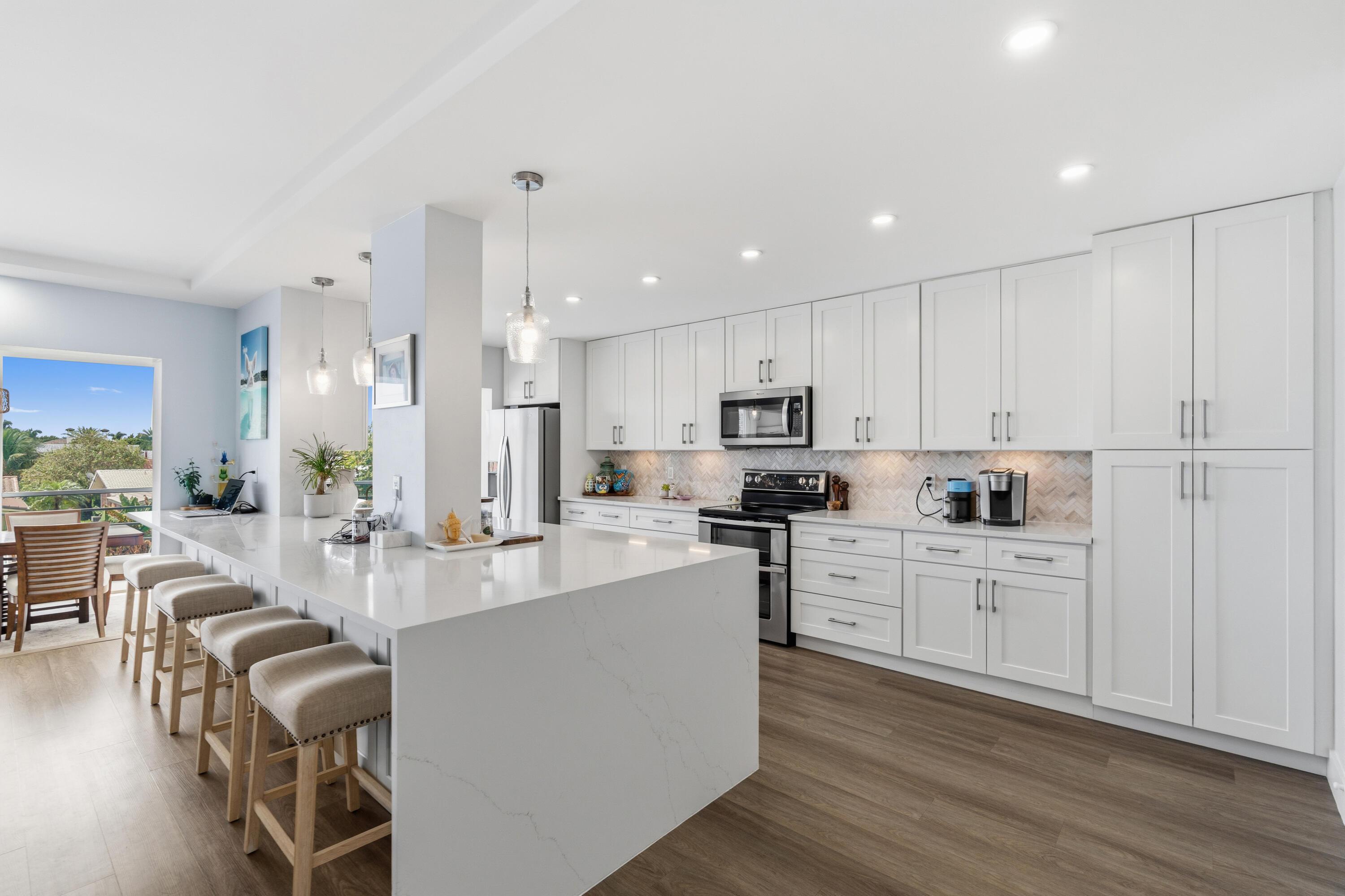 3050 NE 47TH Court 203, Fort Lauderdale, FL 33308, Fort Lauderdale - Photo 2