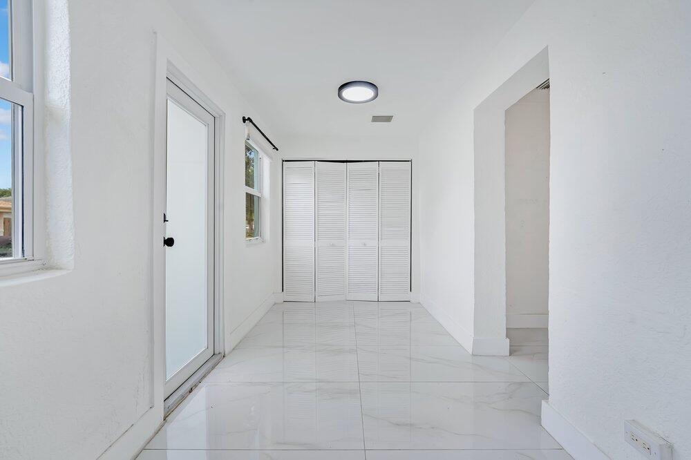 2220 HOPE Street, Hollywood, FL 33020, Hollywood - Photo 2