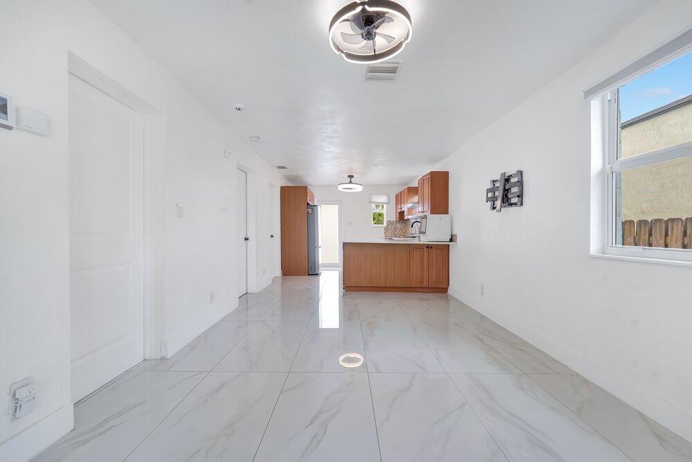 2220 HOPE Street, Hollywood, FL 33020, Hollywood - Photo 3