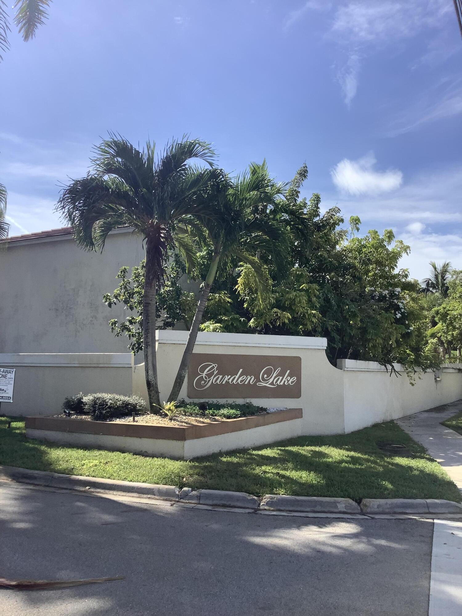 201 SW 98th Terrace, Pembroke Pines, FL 33025, Pembroke Pines - Photo 4