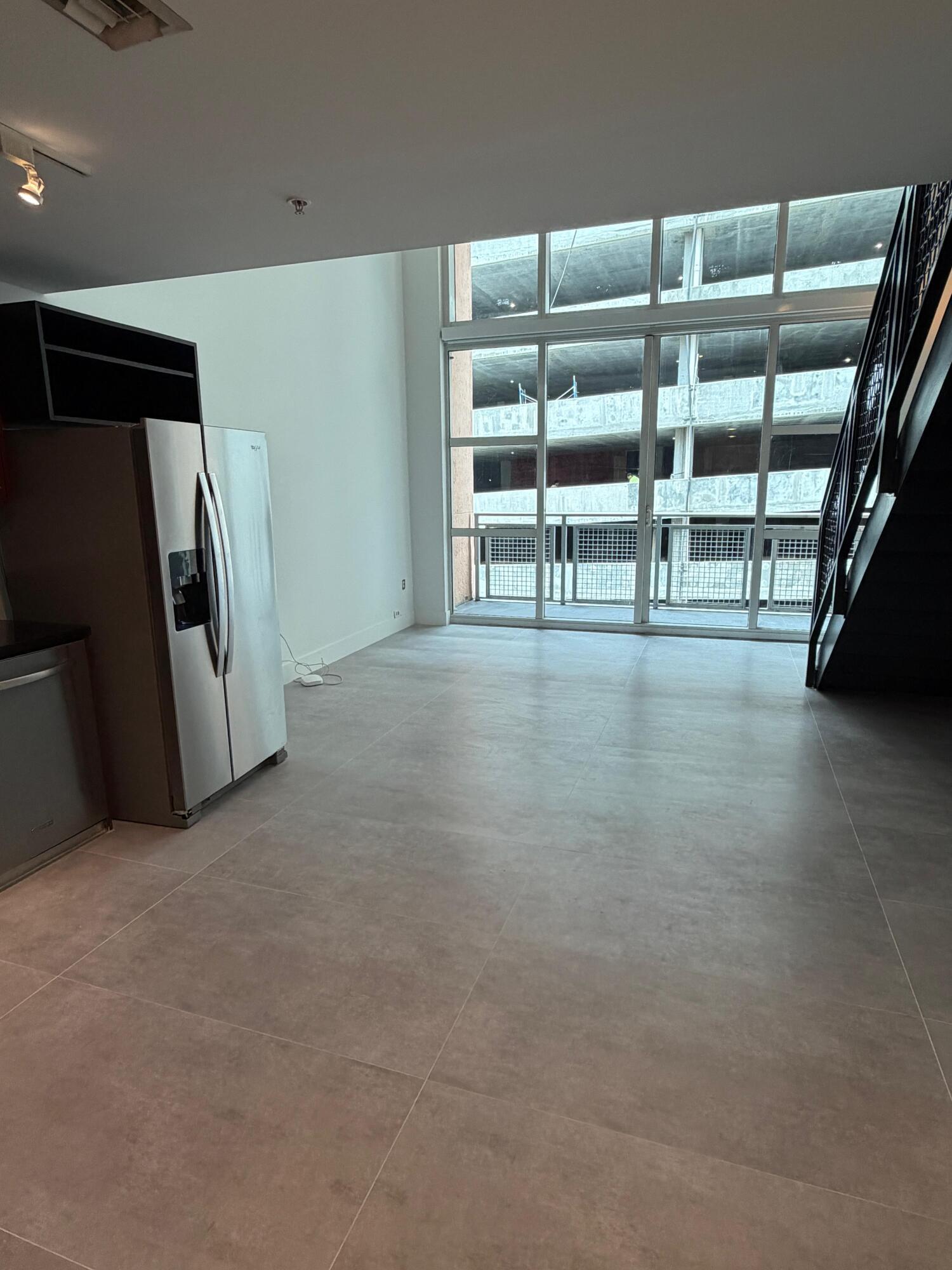 244 BISCAYNE Boulevard 645, Miami, FL 33132, Miami